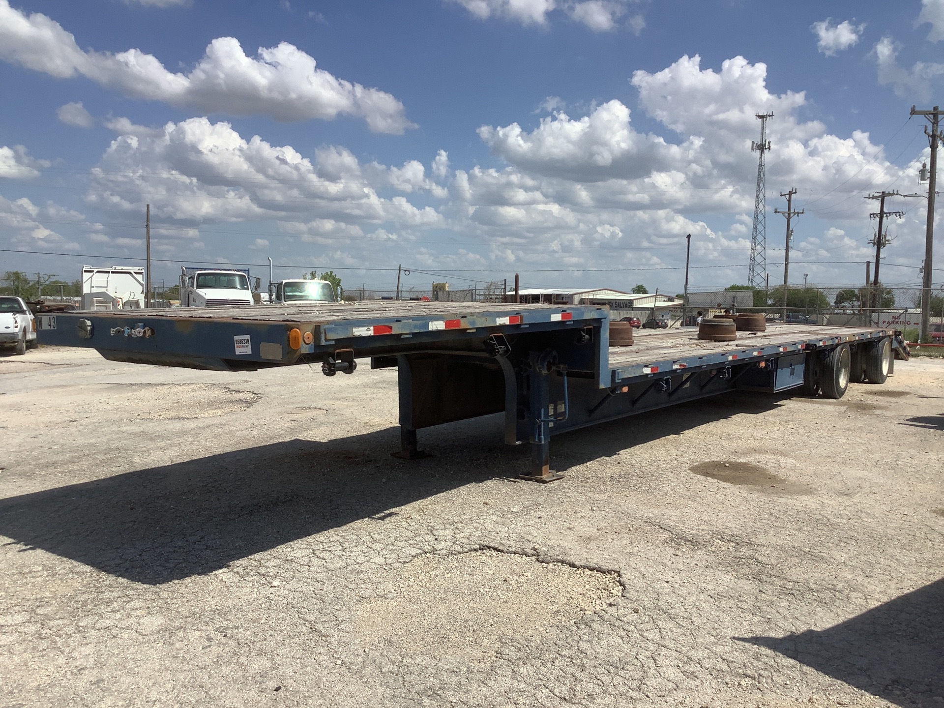 1995 Fruehauf 53 ft 0 in Flatbed Trailer