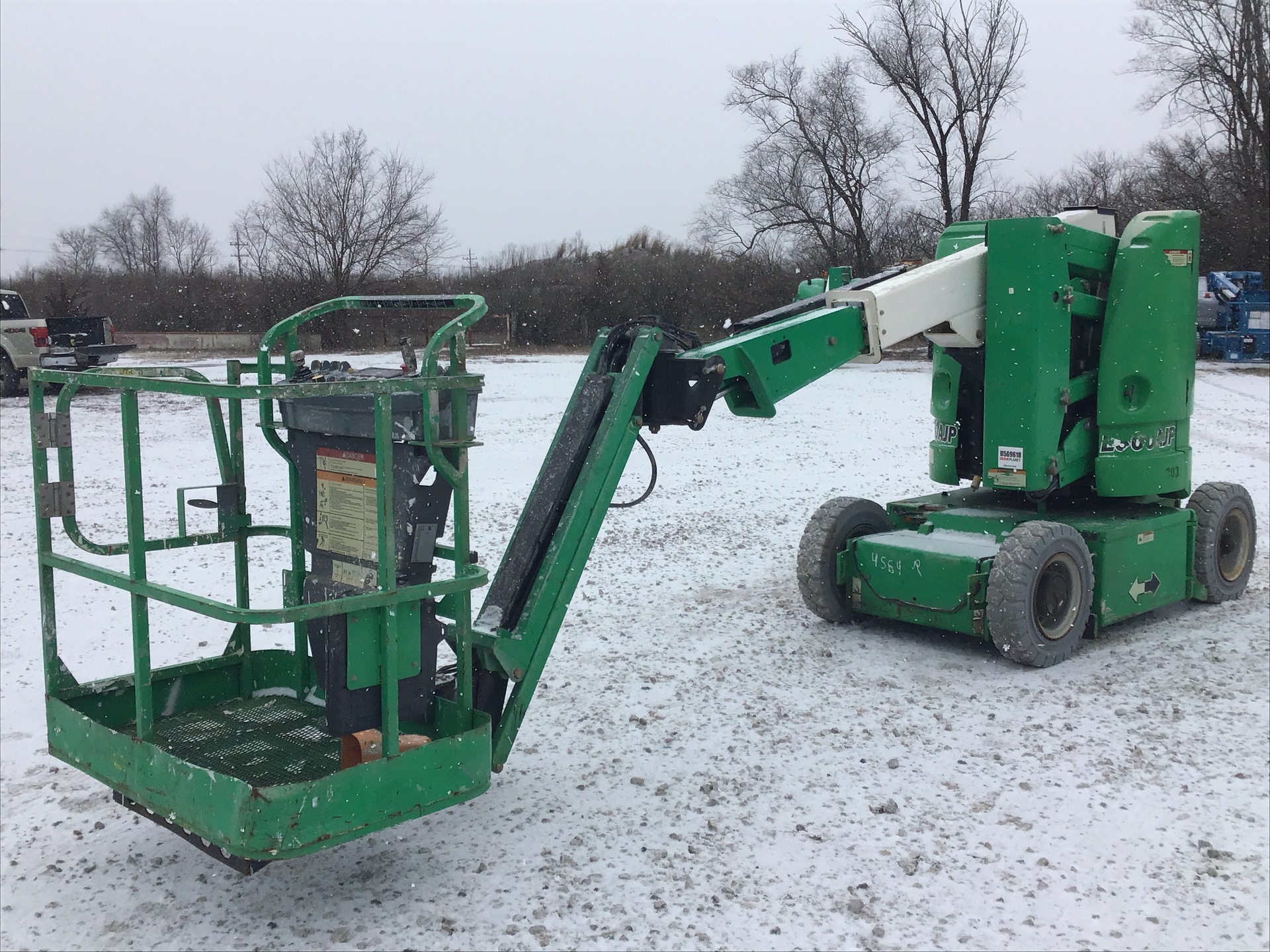 2014 JLG E300AJP Electric Articulating Boom Lift