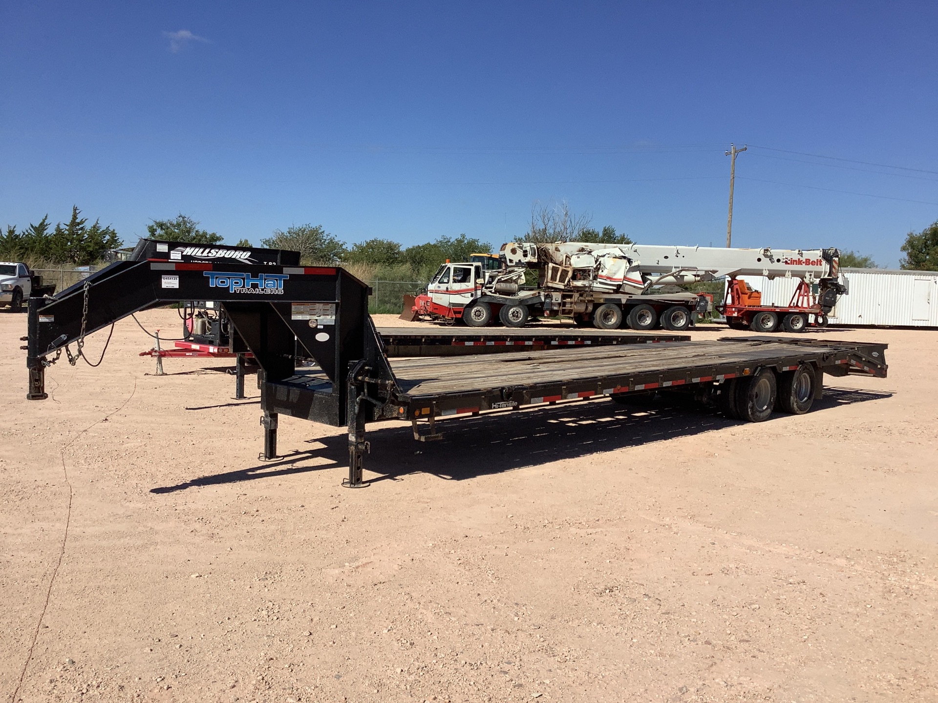 2018 Top Hat 35 ft 6 in T/A Gooseneck Flatbed Trailer