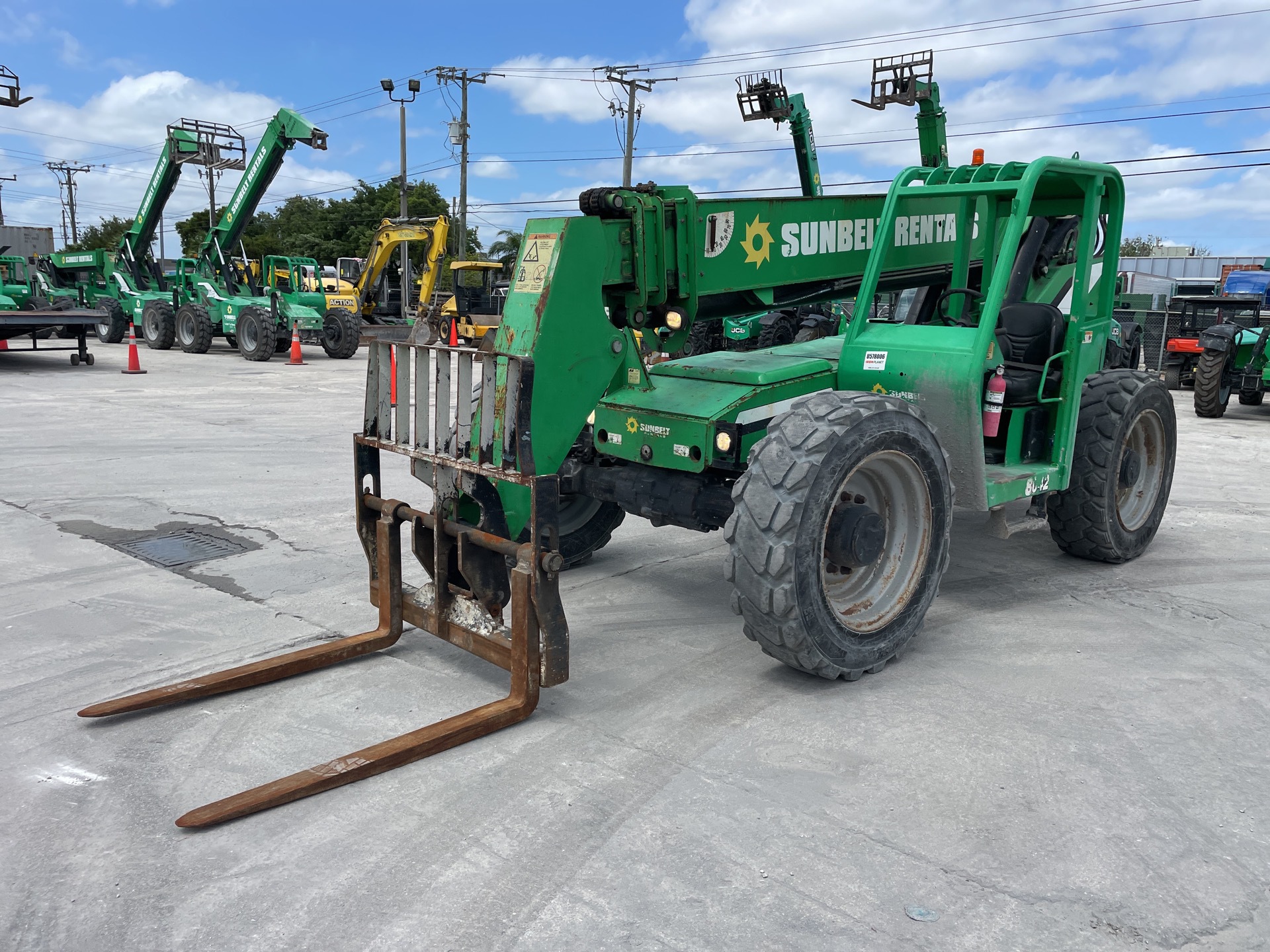 2014 SkyTrak 8042 Telehandler