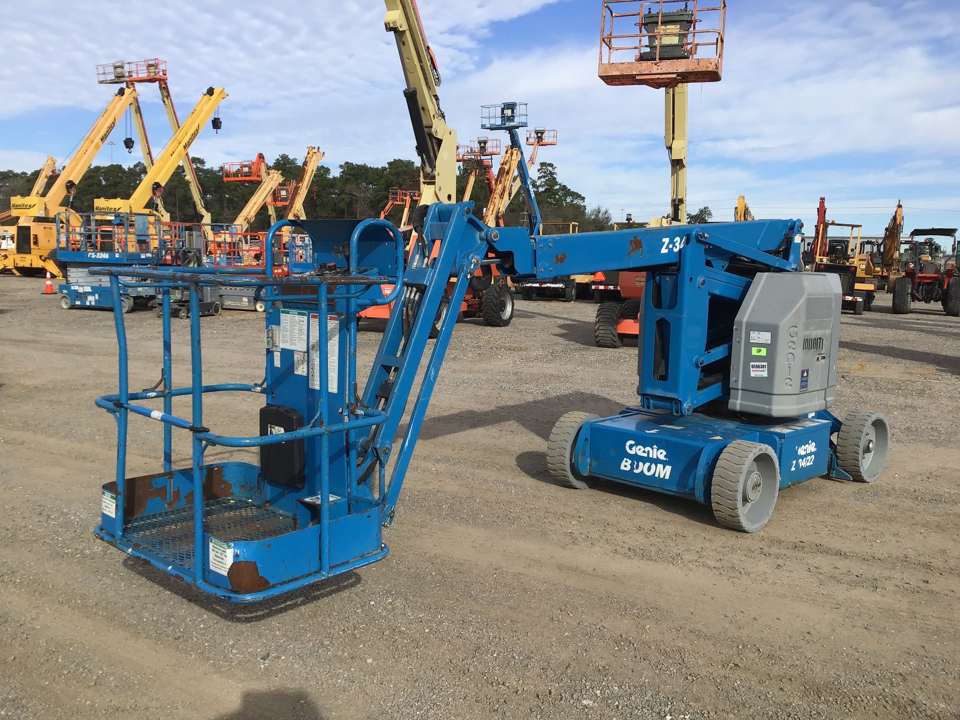 2013 Genie Z-34/22N Electric Articulating Boom Lift