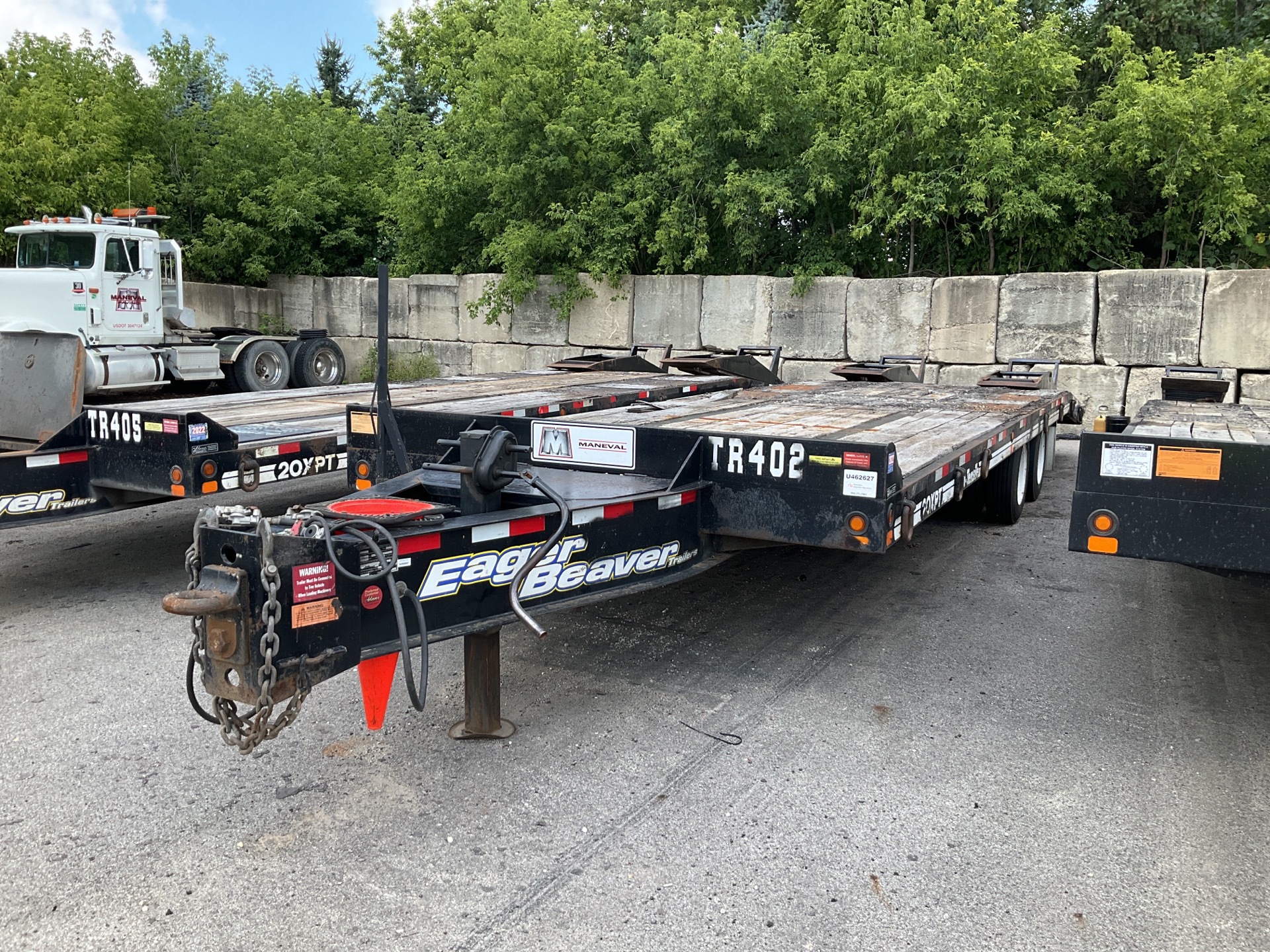 2015 Eager Beaver 20XPT T/A Flatbed Trailer