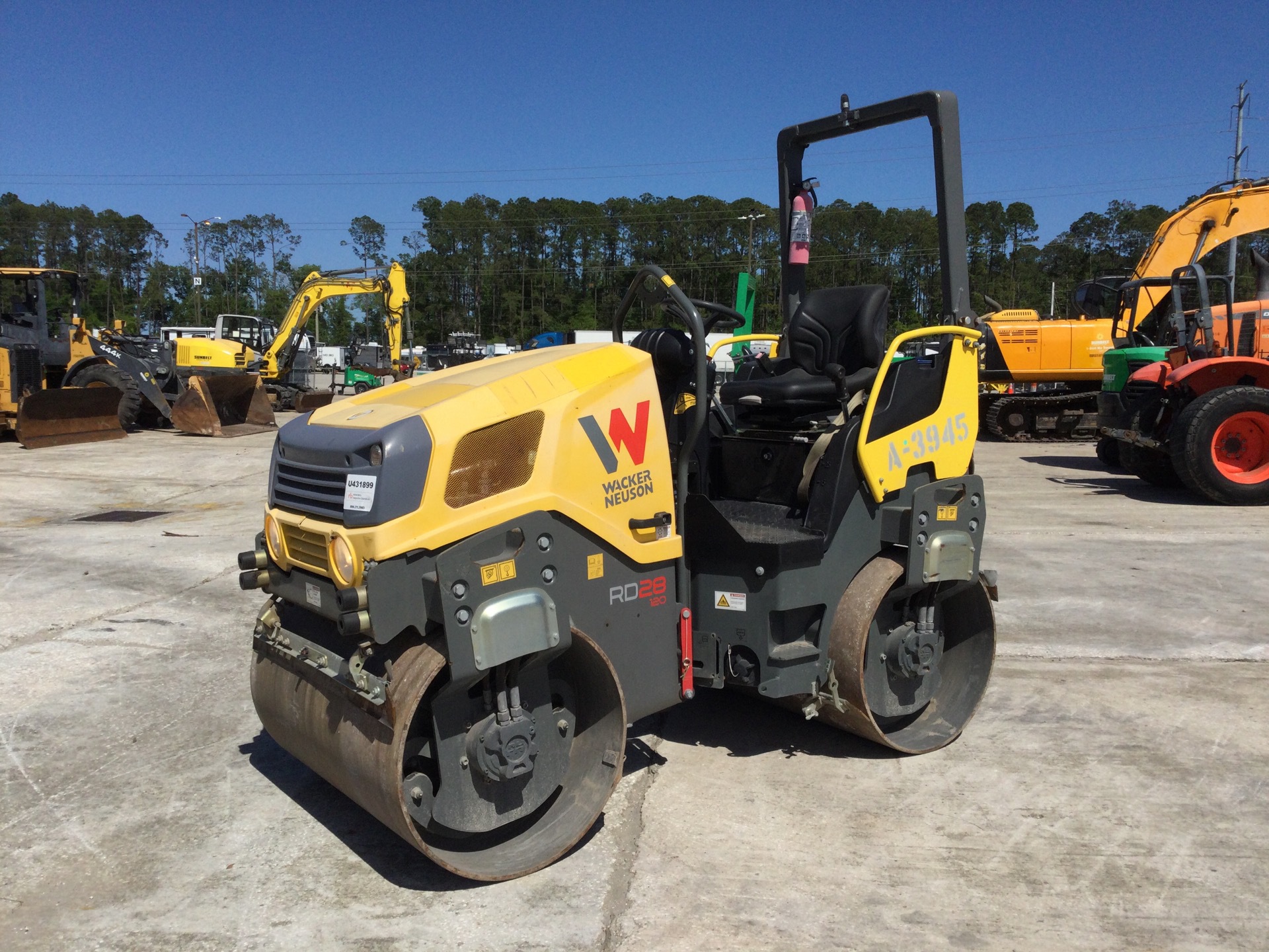 2017 Wacker Neuson RD28-120 US Double Drum Roller