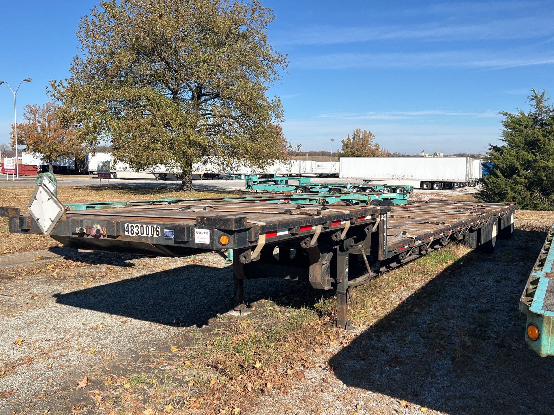 1999 Lufkin 48 ft T/A Step Deck Trailer