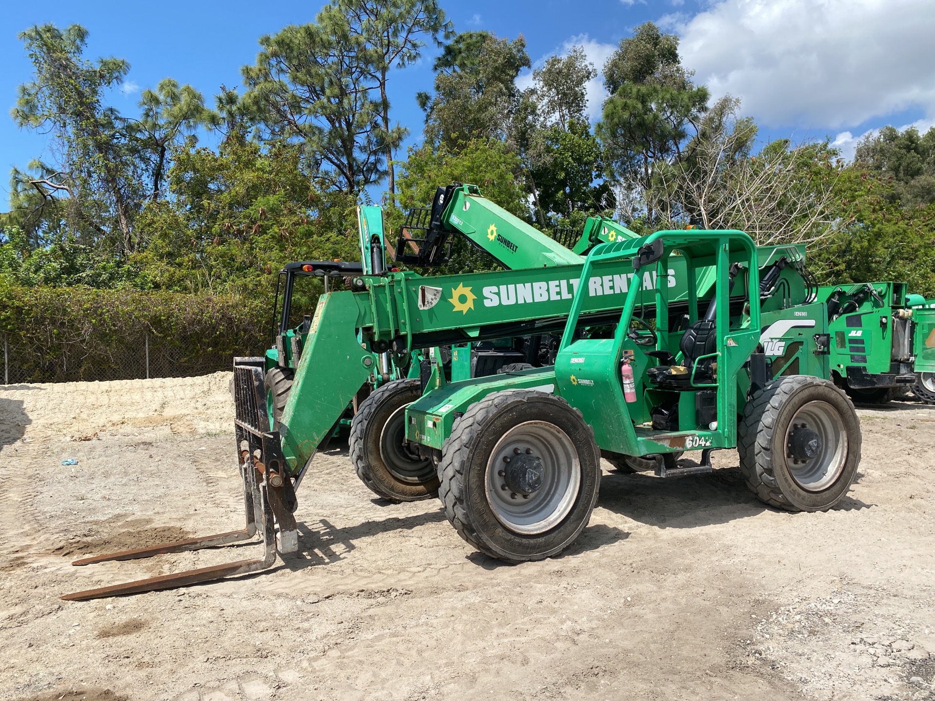 2014 SkyTrak 6042 Telehandler