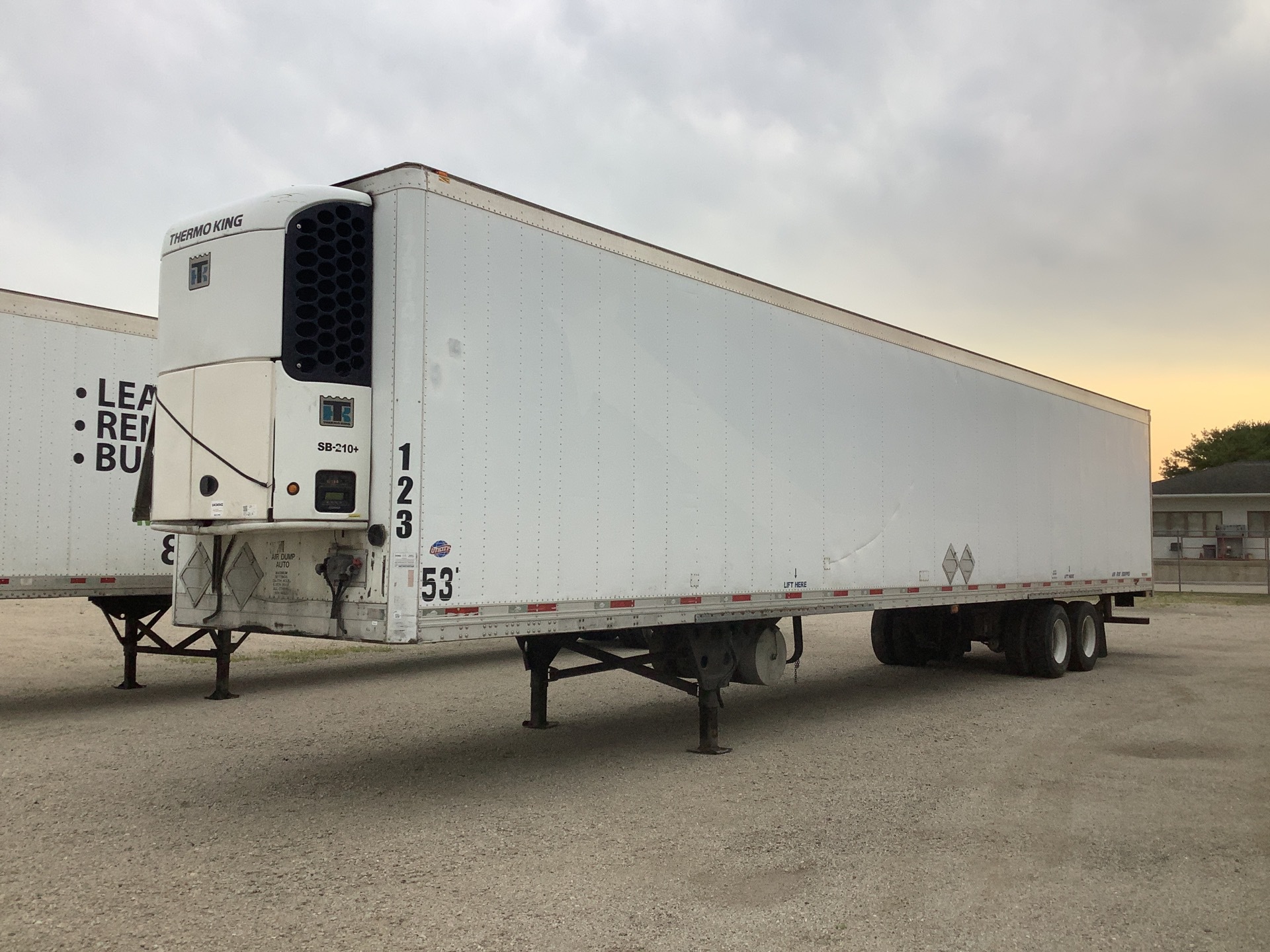 2010 Utility VS2RA T/A Refrigerated Trailer