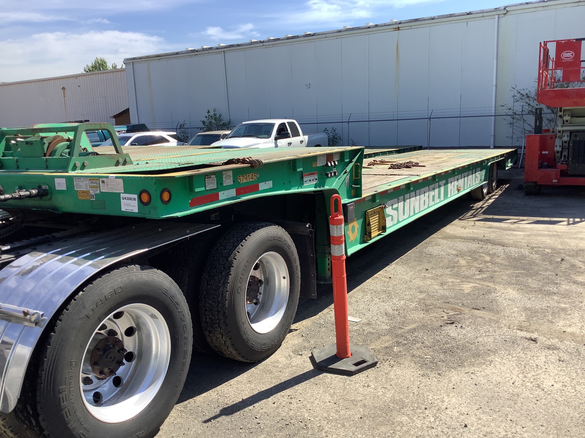 2014 Trail King TK80HT Hydraulic Tail Trailer