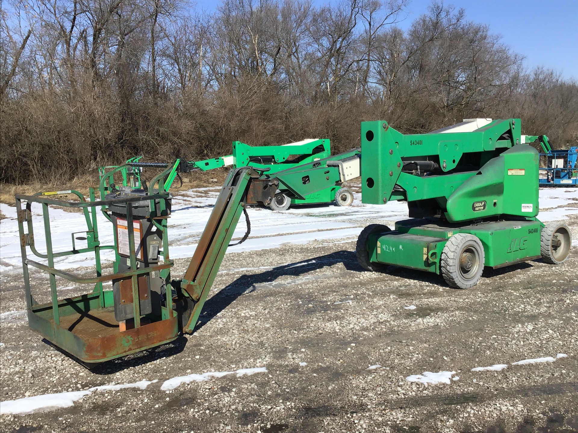 2013 JLG E400AJPN Electric Articulating Boom Lift