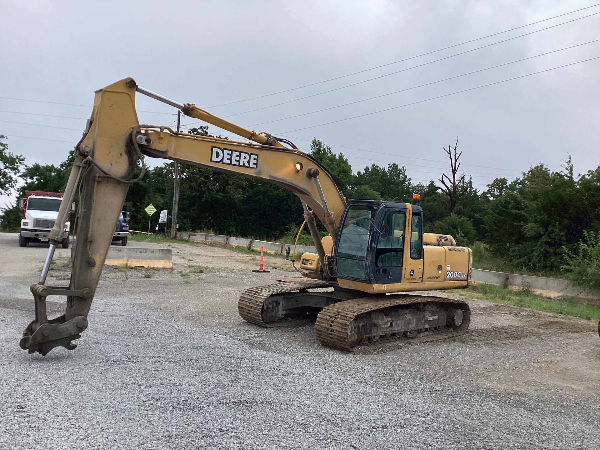 2004 John Deere 200CLC Tracked Excavator