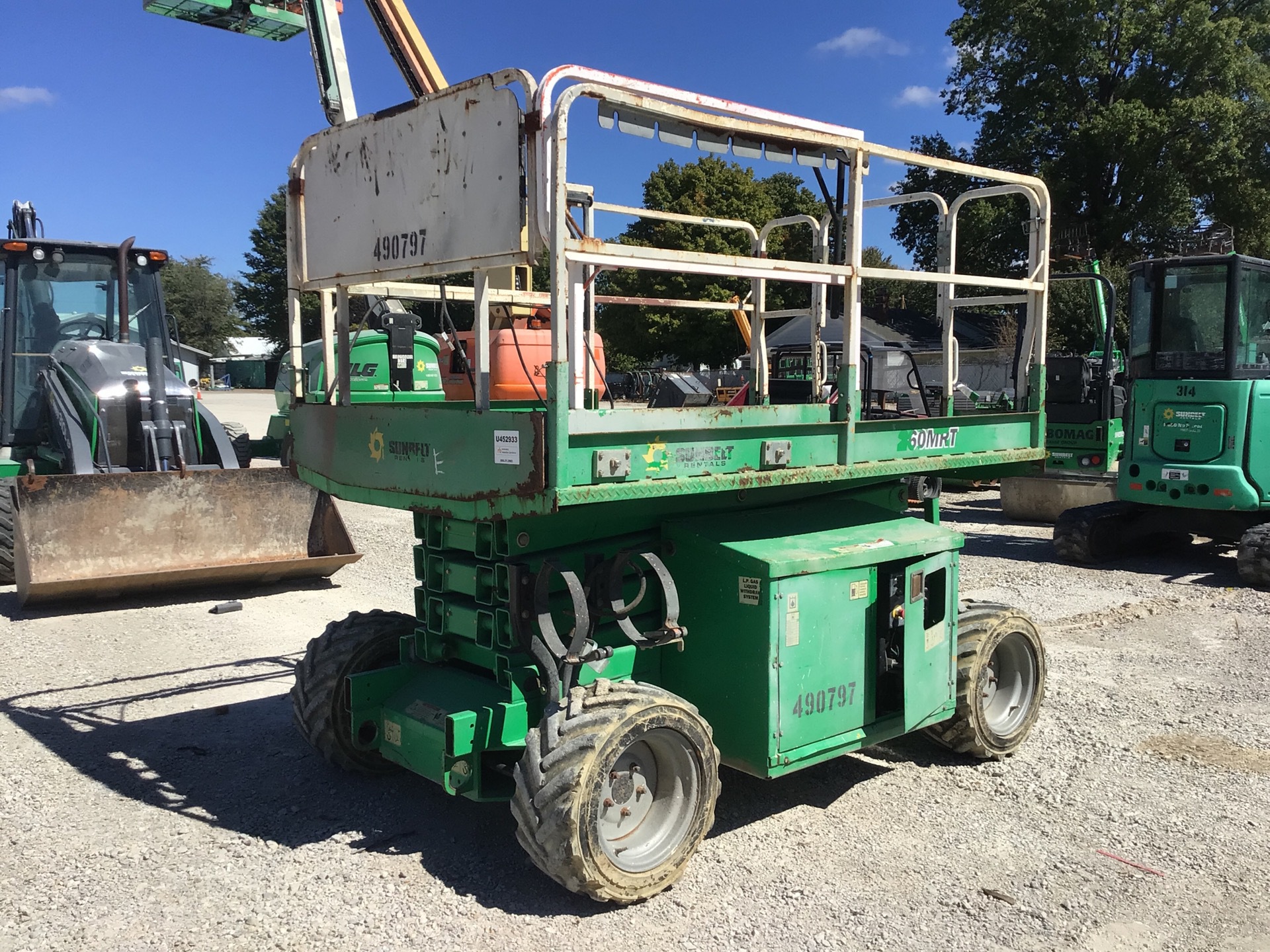 2012 JLG 260MRT Dual Fuel 4x4