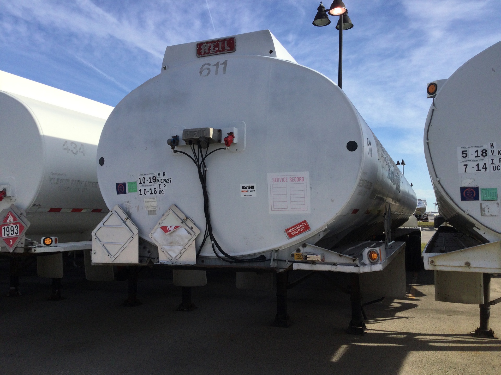 1992 Heil 9500 gal T/A Tanker Trailer