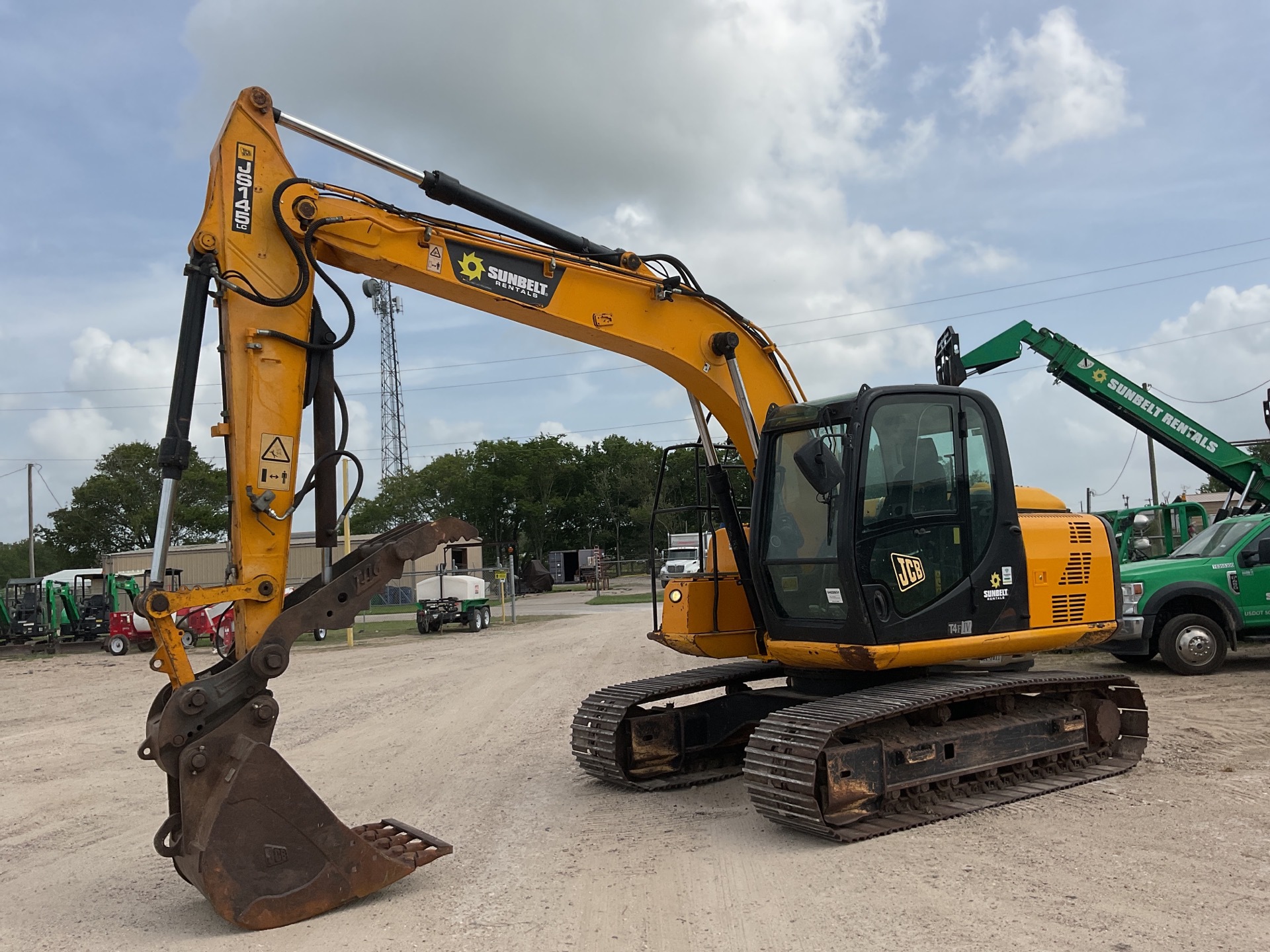 2015 JCB JS145LCT4F Tracked Excavator