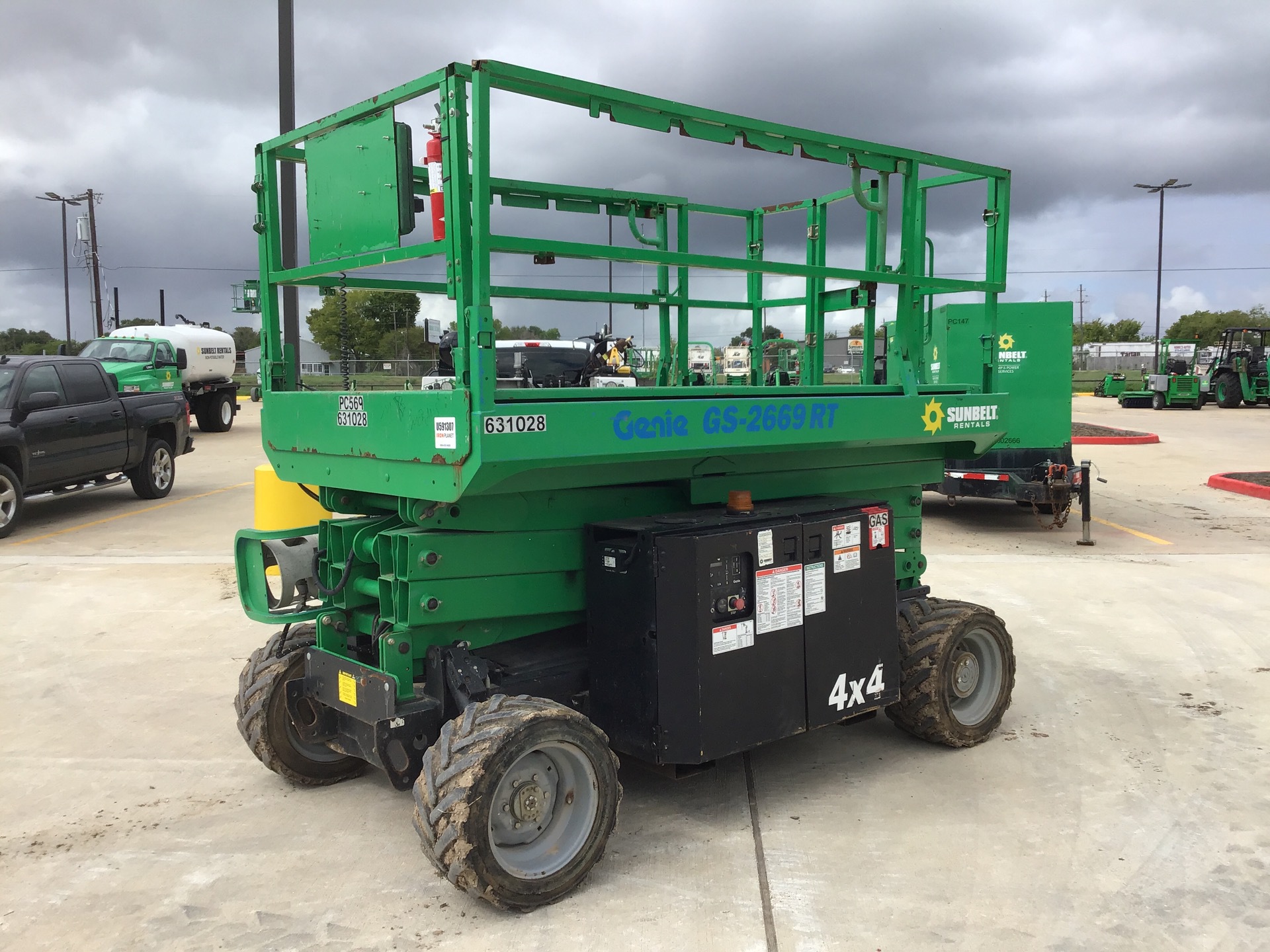 2014 Genie GS2669RT Dual Fuel 4x4 Scissor Lift