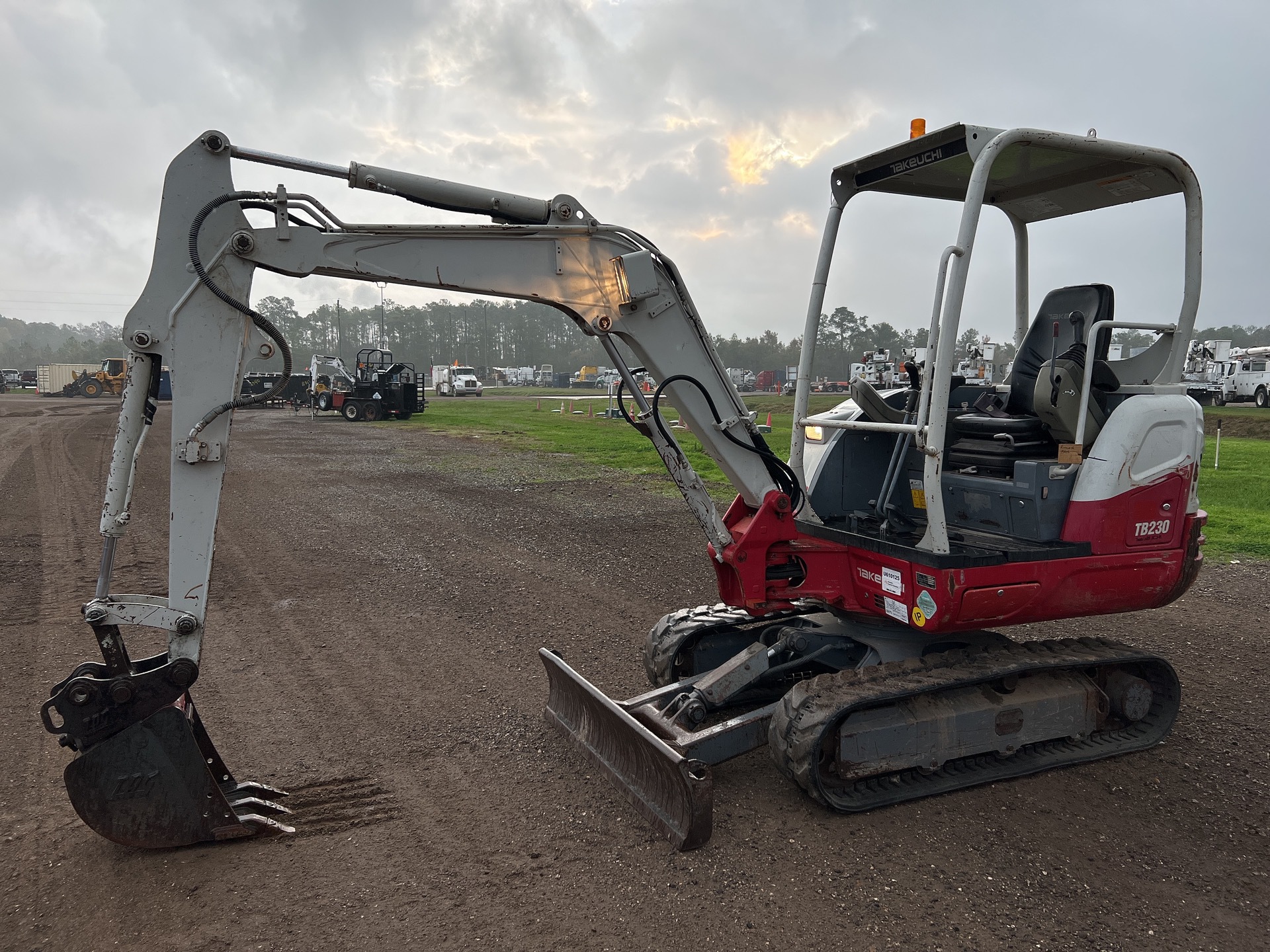 2015 Takeuchi TB230 Mini Excavator