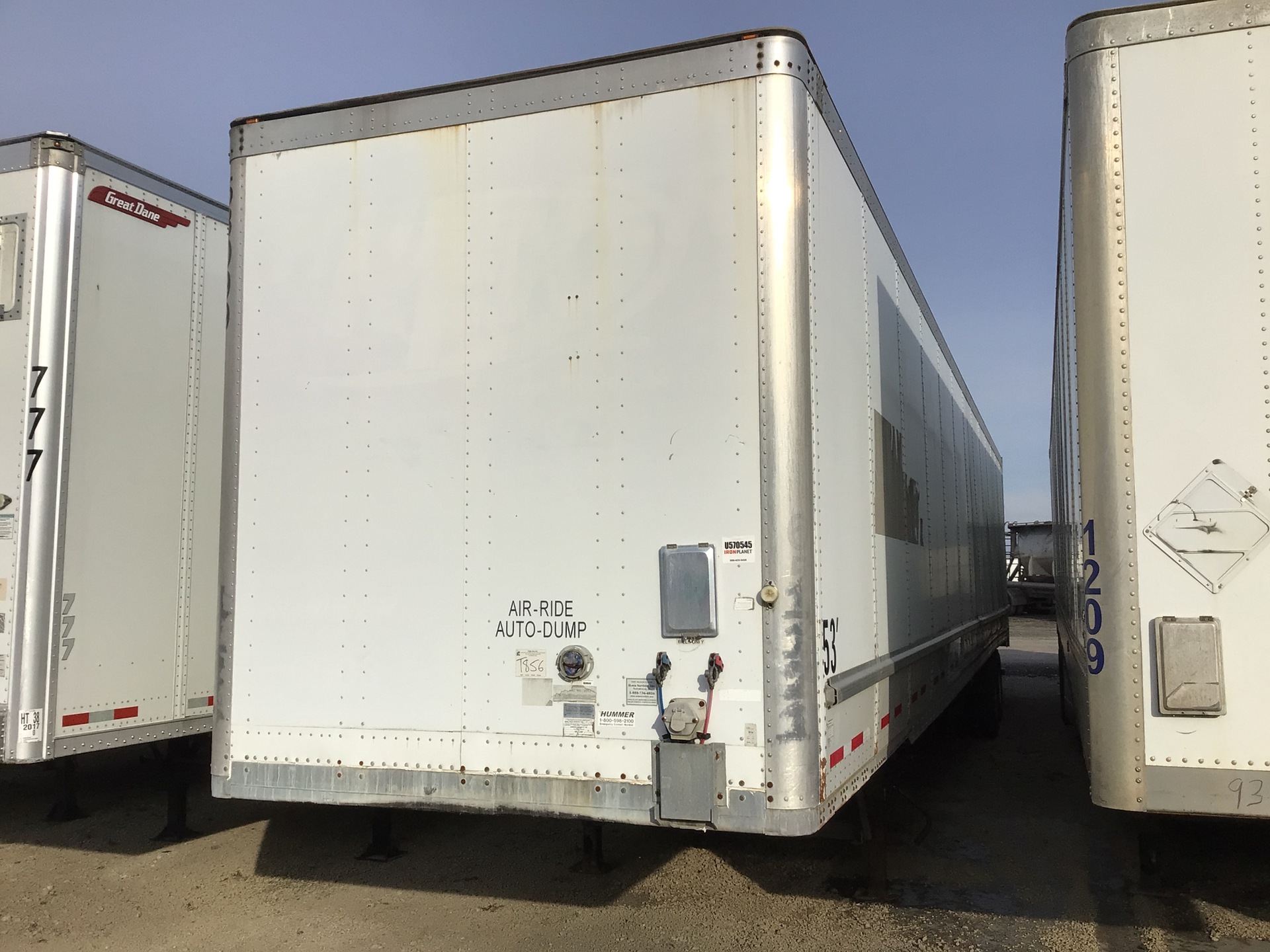 2007 Vanguard T/A Van Trailer