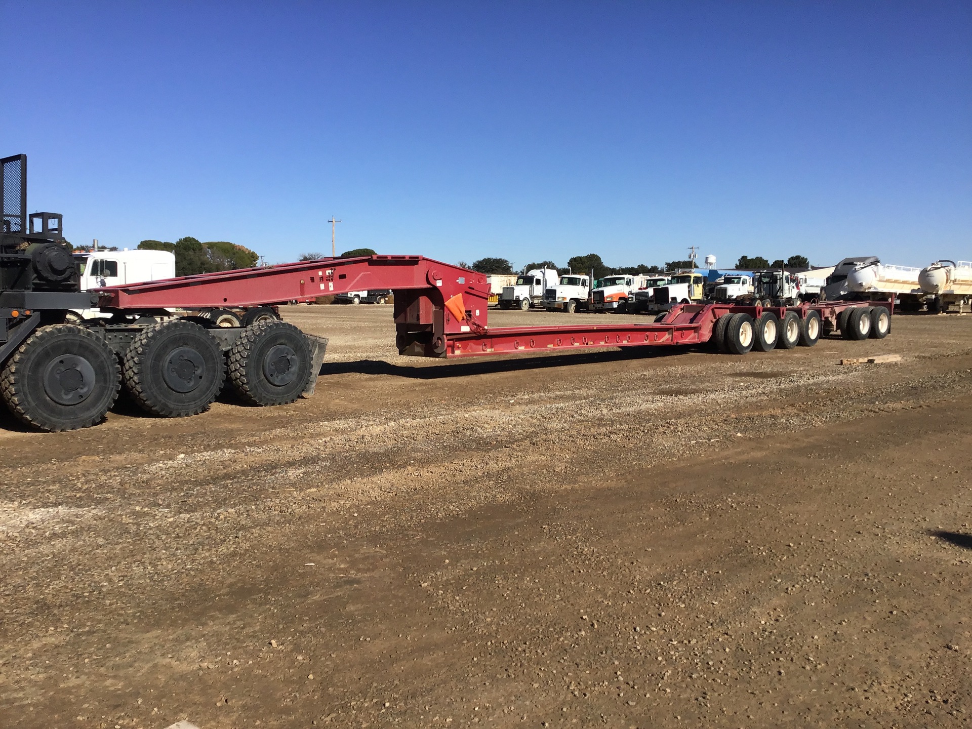 2000 Load King 1004DD Removable Gooseneck Beam Trailer w/Jeep & Booster