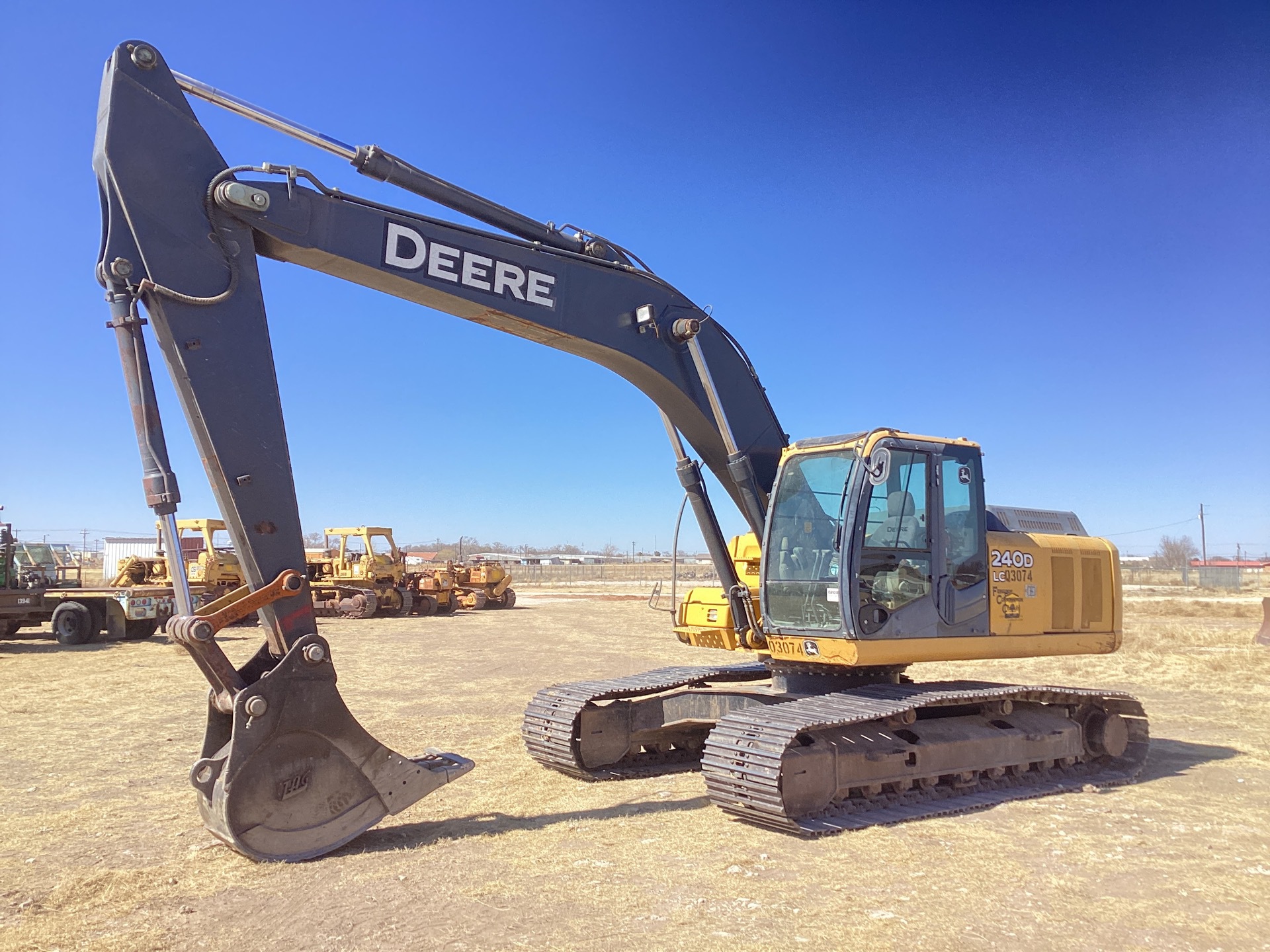 2007 John Deere 240D LC Tracked Excavator