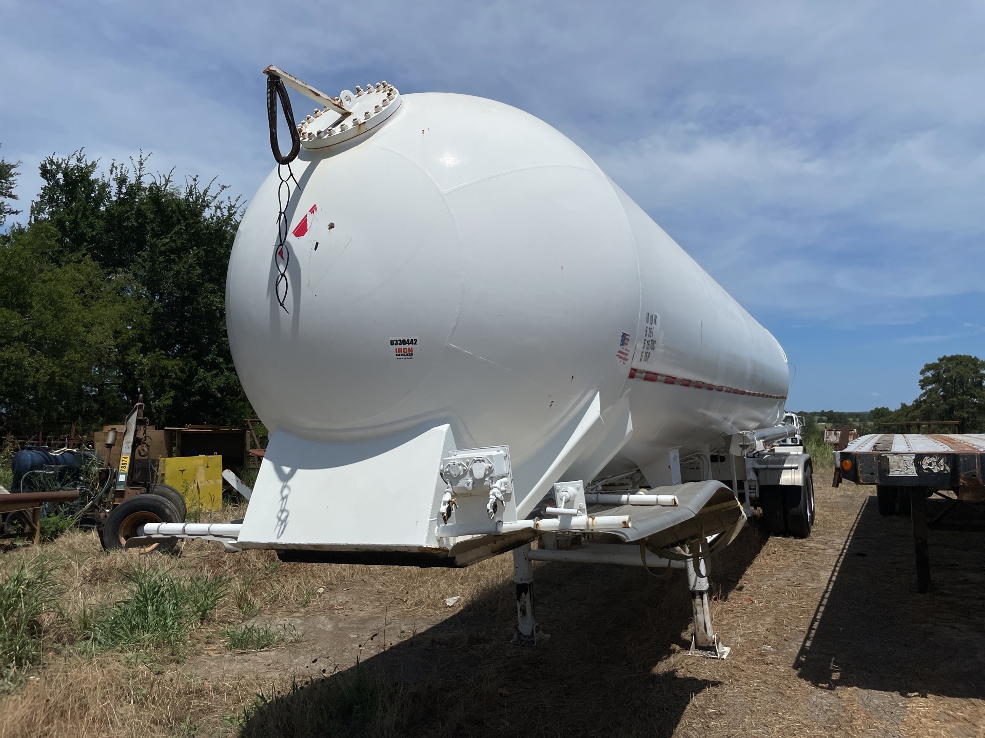 1970 Mississippi 10500 gal T/A Propane Tanker Trailer