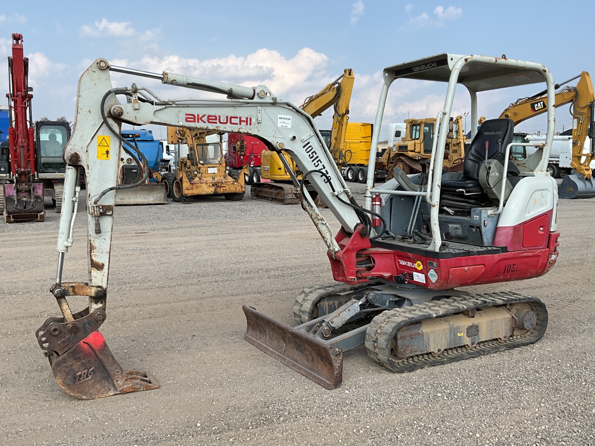 2016 Takeuchi TB230 Mini Excavator