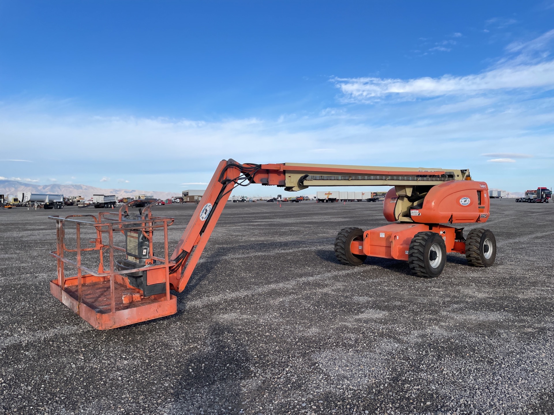 2005 JLG 660SJ 4WD Diesel Telescopic Boom Lift