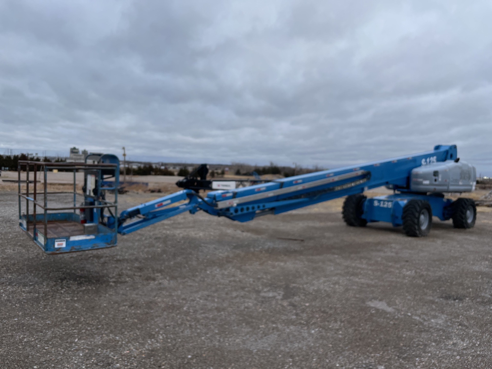 2008 Genie S-125 4WD Diesel Telescopic Boom Lift