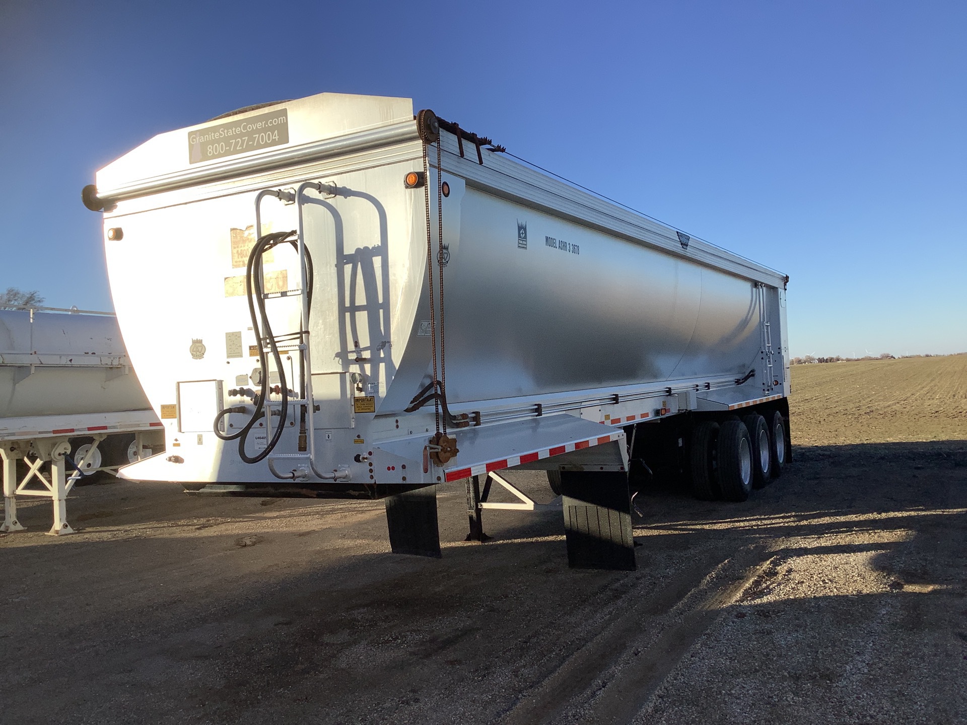 2015 Trail King ASHR3-3678-48C 37 ft Tri/A Aluminum Live Bottom Trailer