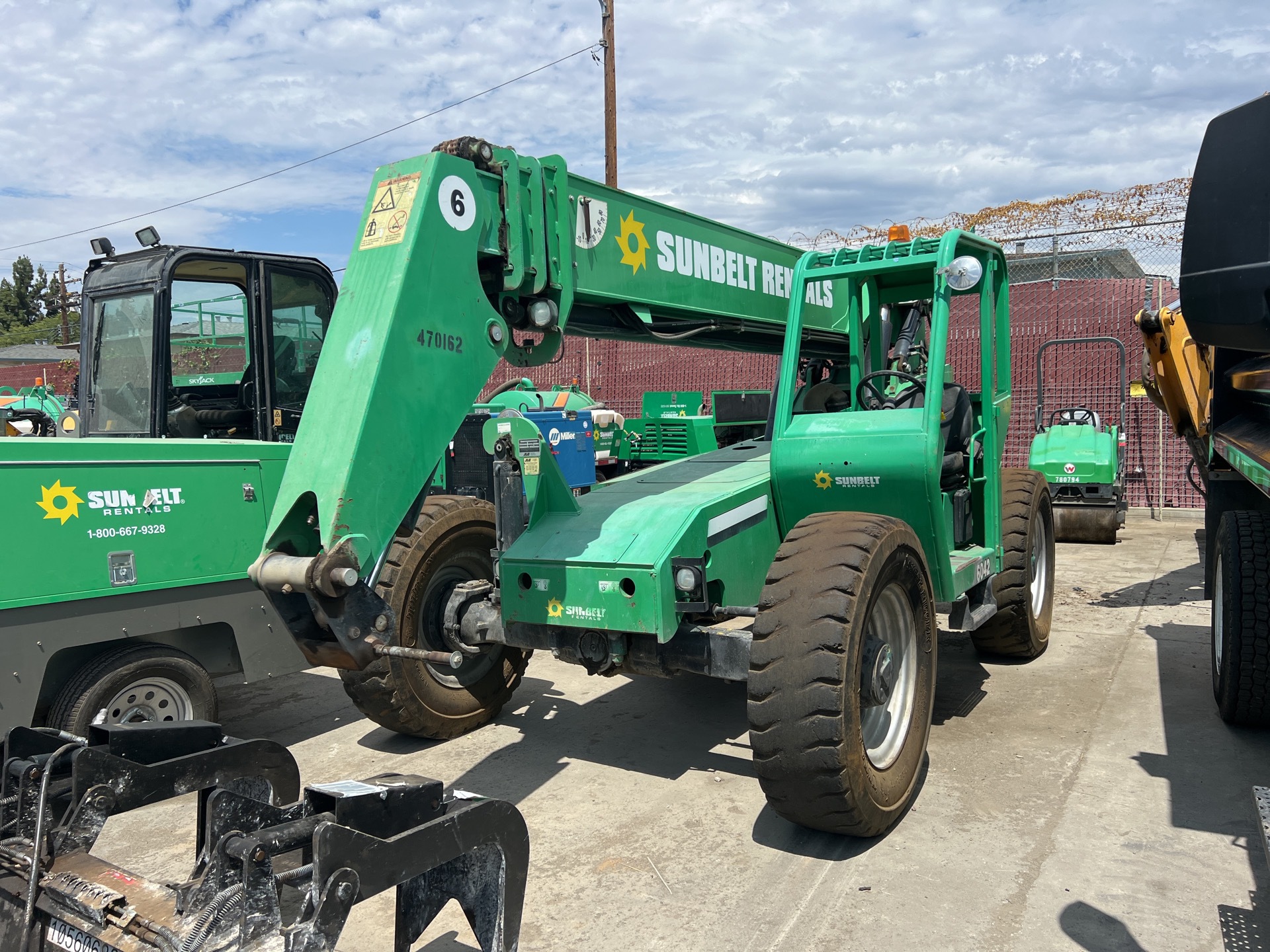 2012 SkyTrak 6042 Telehandler