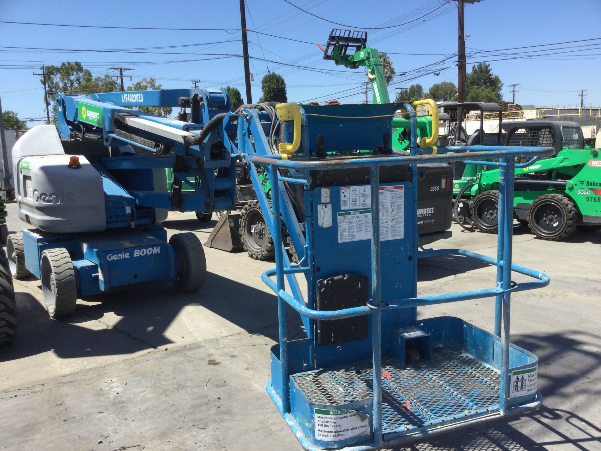 2016 Genie Z-40/23N RJ Electric Articulating Boom Lift