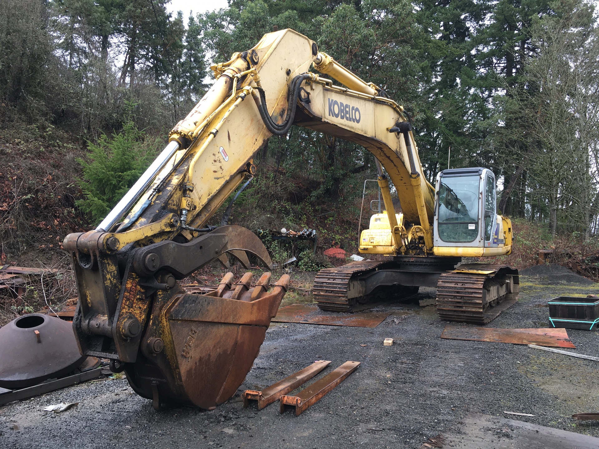 2005 Kobelco SK330LC Tracked Excavator