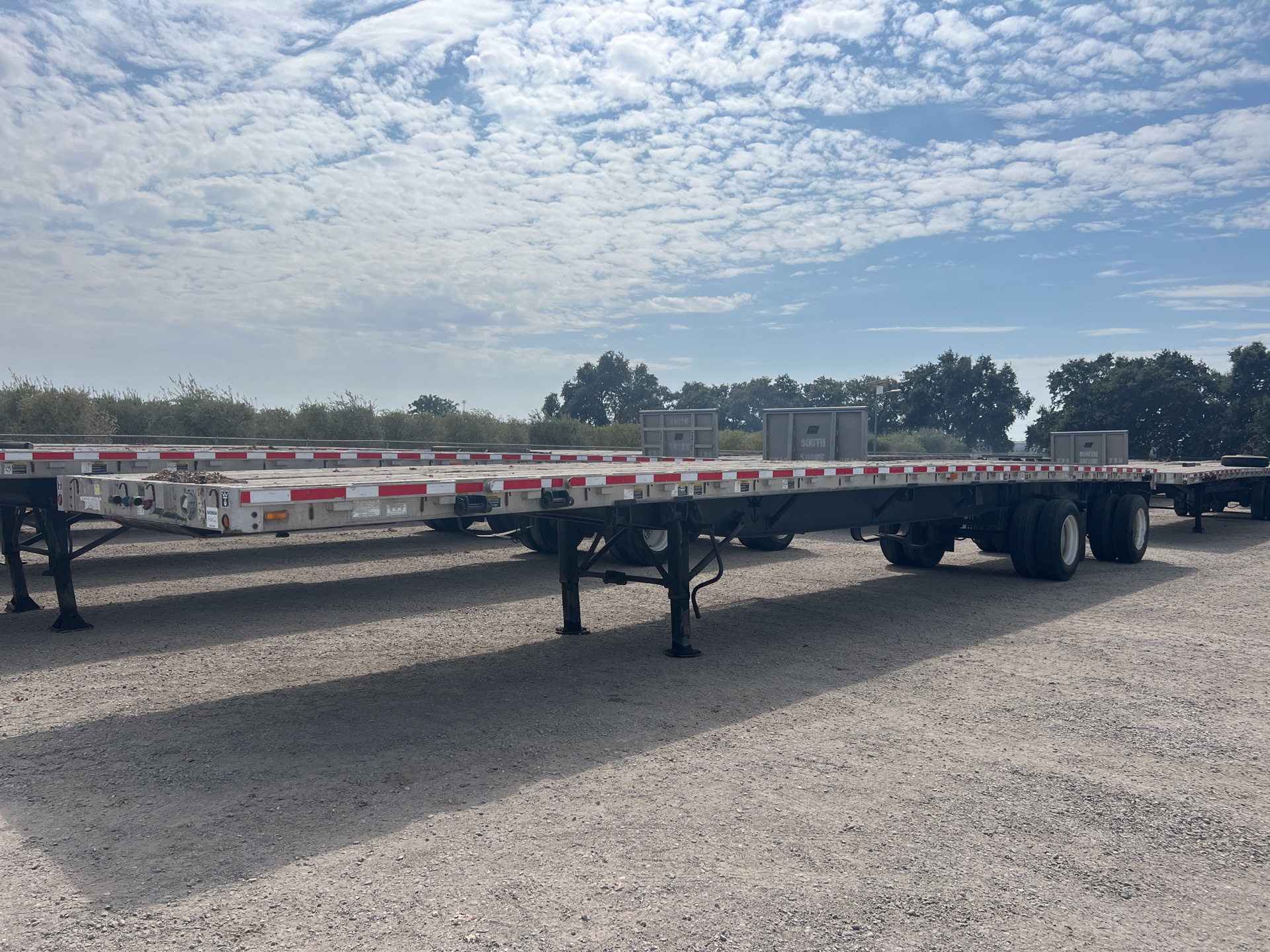 2000 Wilson 48 ft Flatbed Trailer