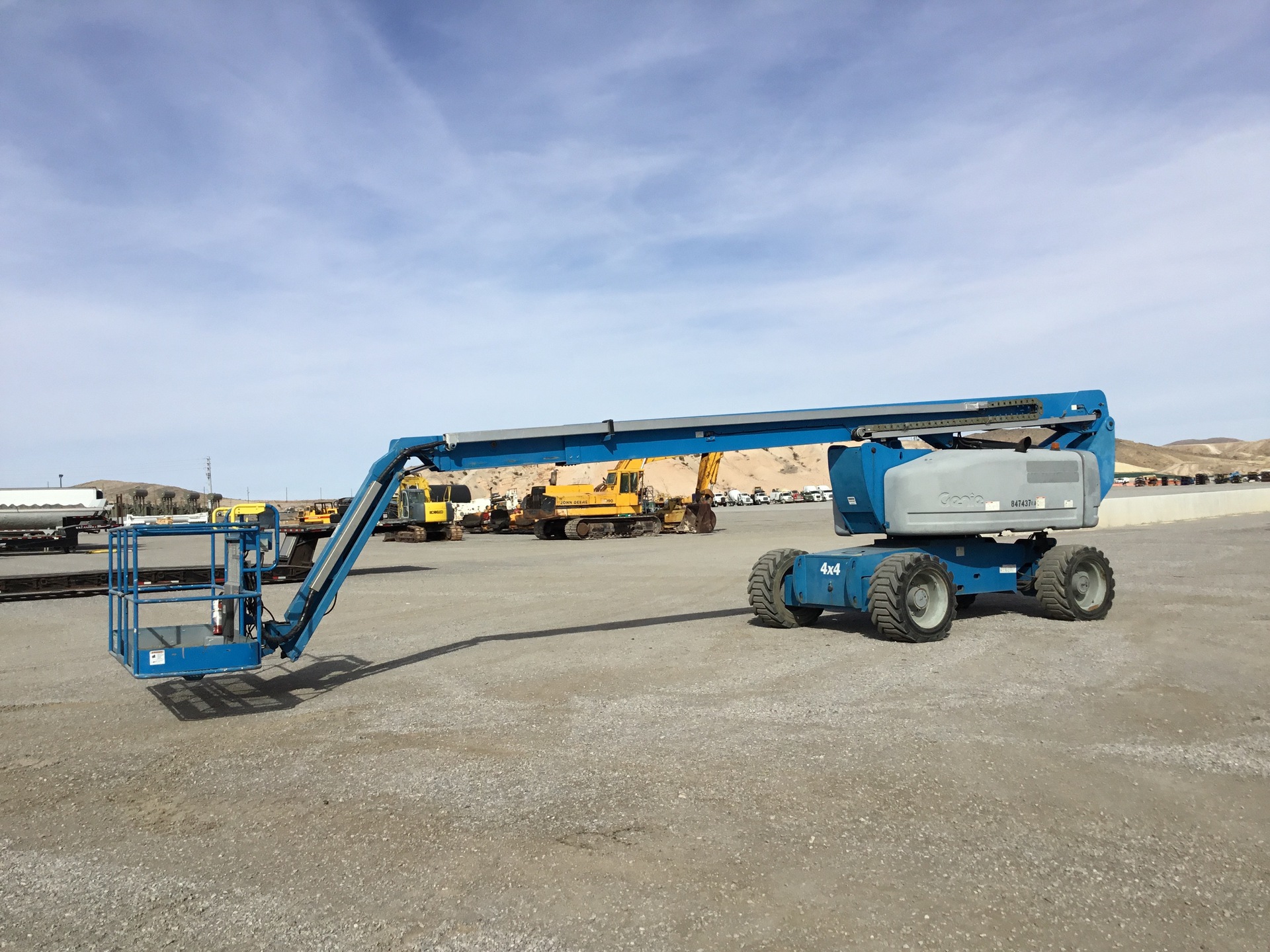 2011 Genie Z-80/60 4WD Diesel Articulating Boom Lift