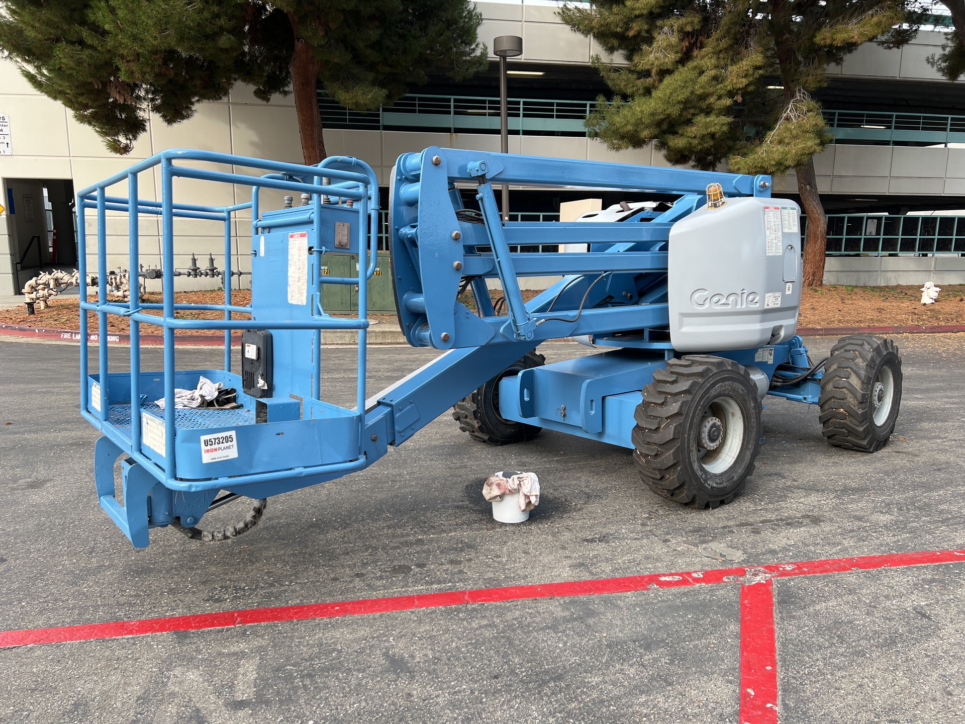 2000 Genie Z45/25 4WD Dual Fuel Articulating Boom Lift