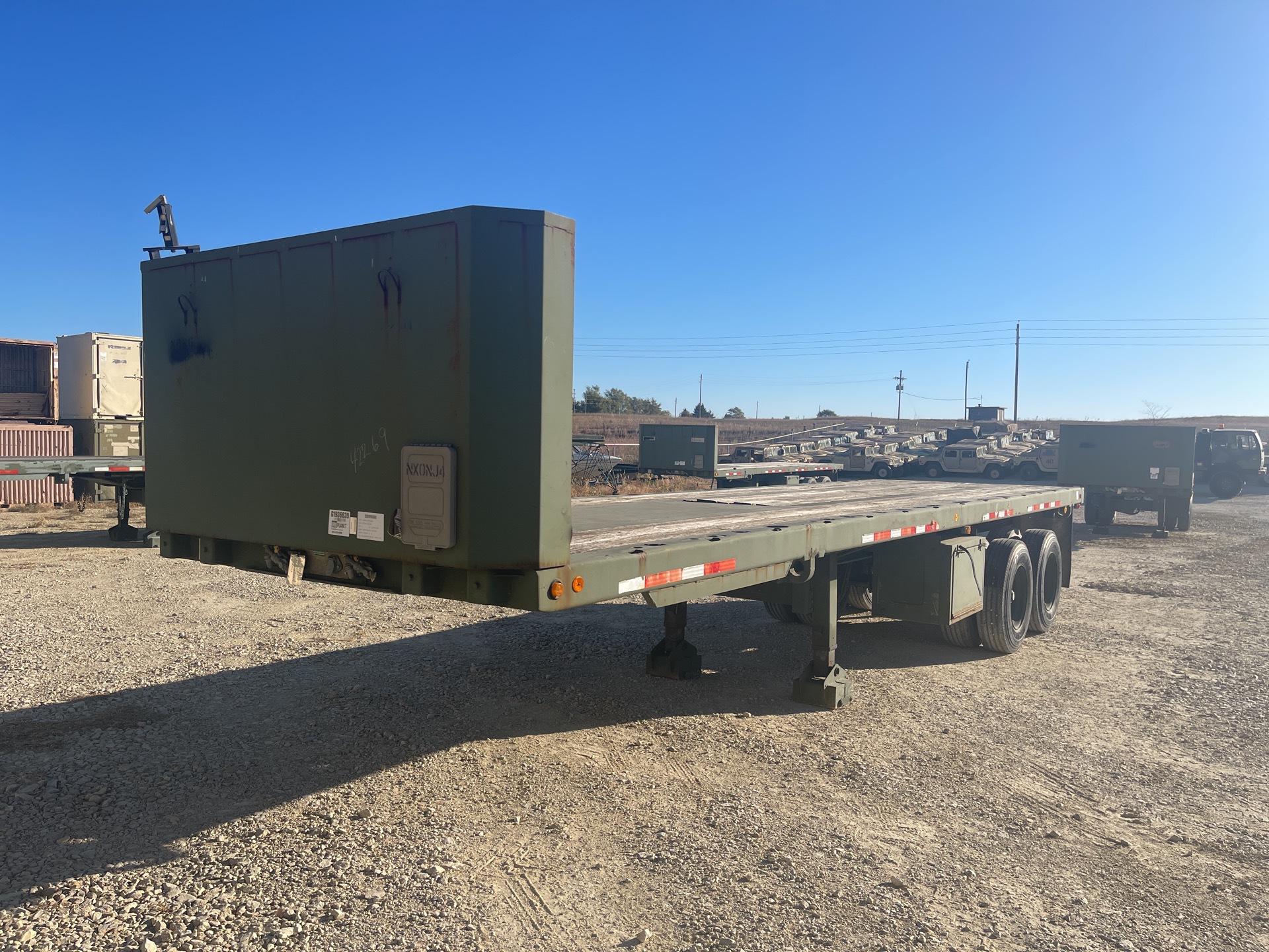 2006 Dynaweld M871A2R Flatbed Trailer