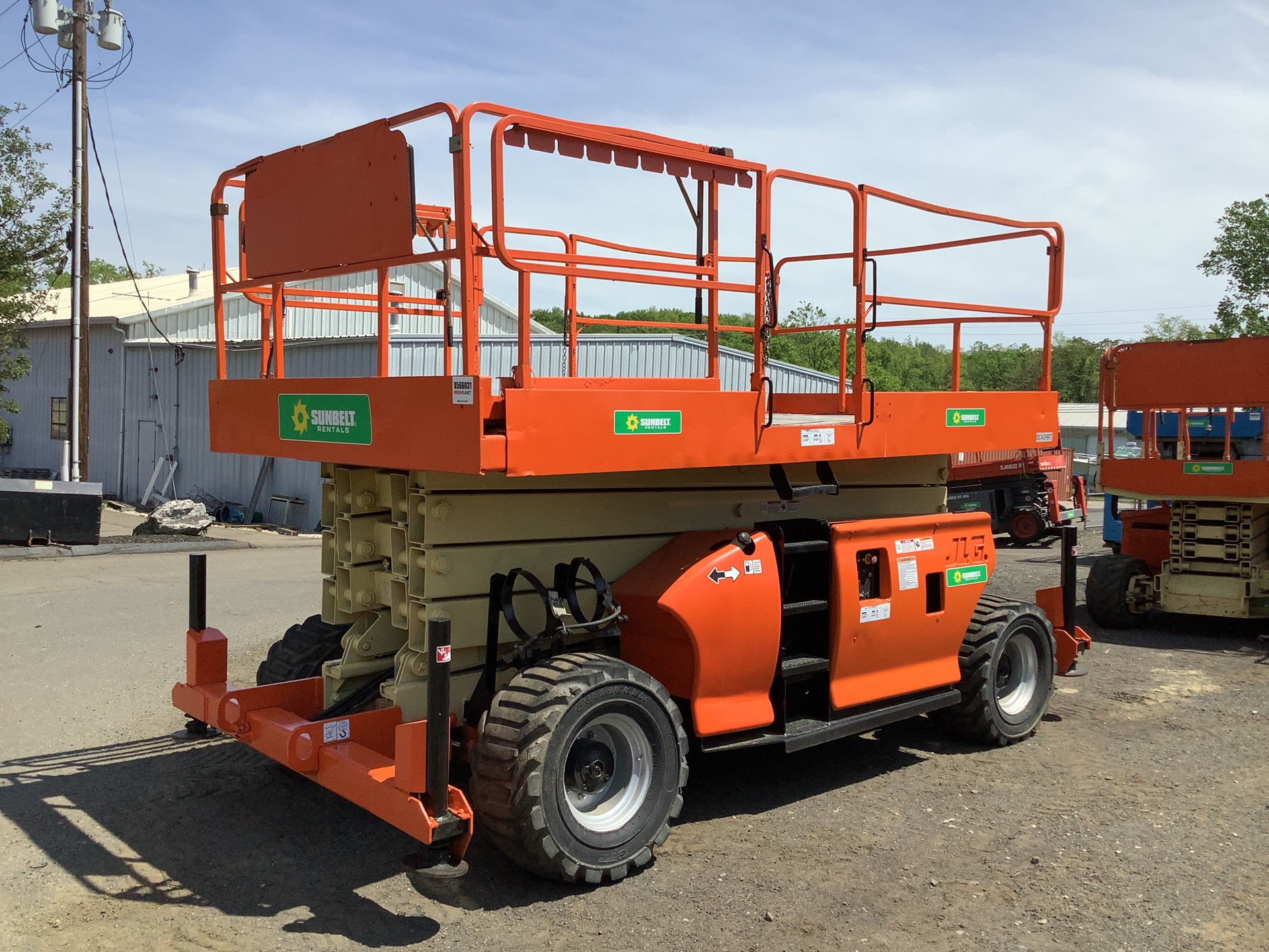 2004 JLG 4394RT Dual Fuel 4x4 Scissor Lift