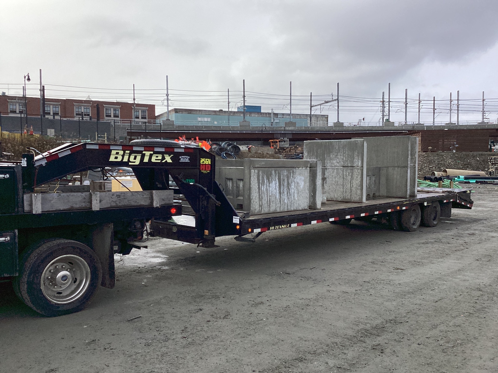 2019 Big Tex 25GN-28BK+5MR 28 ft T/A Gooseneck Equipment Trailer