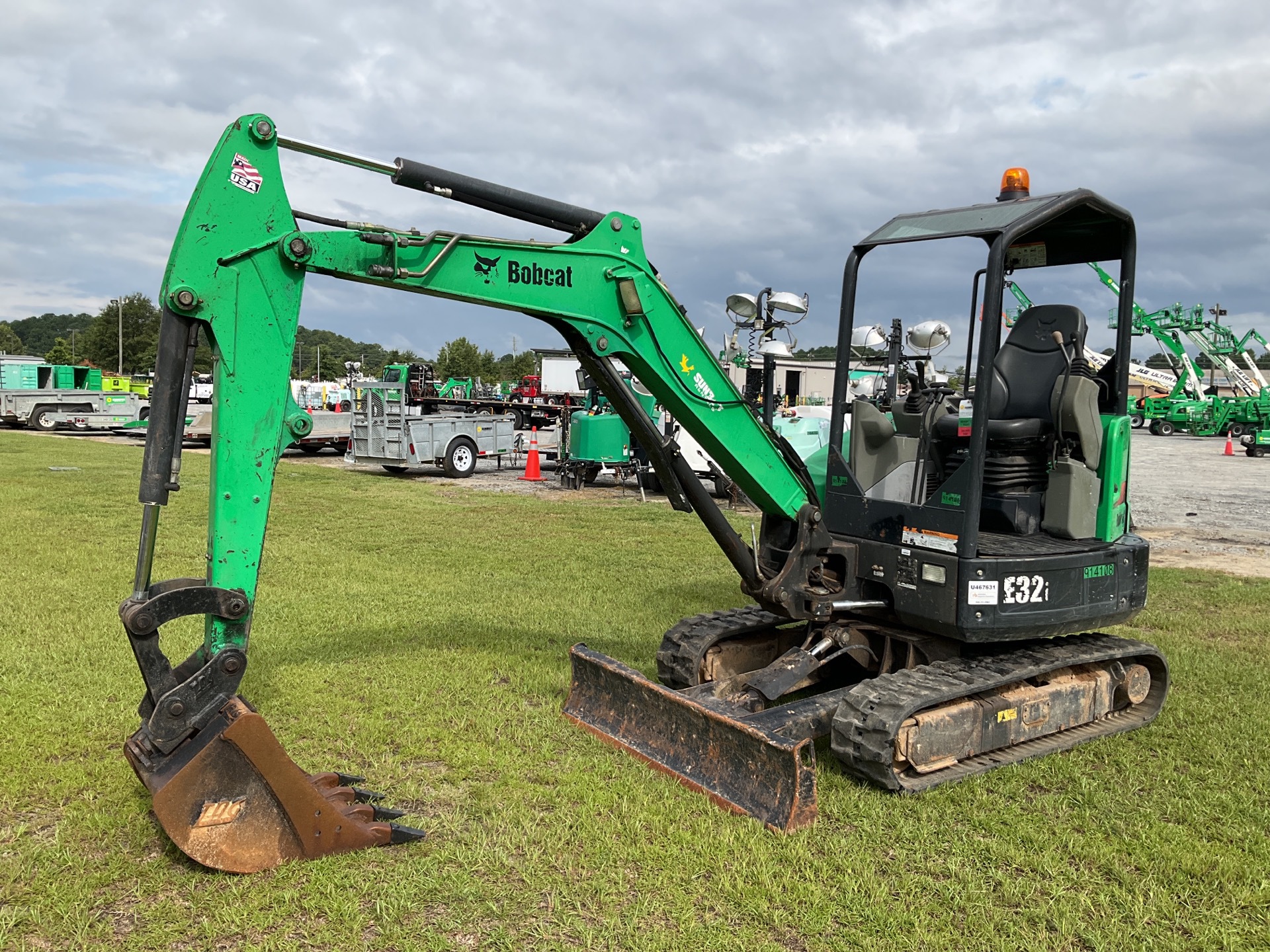 2016 Bobcat E32i Mini Excavator