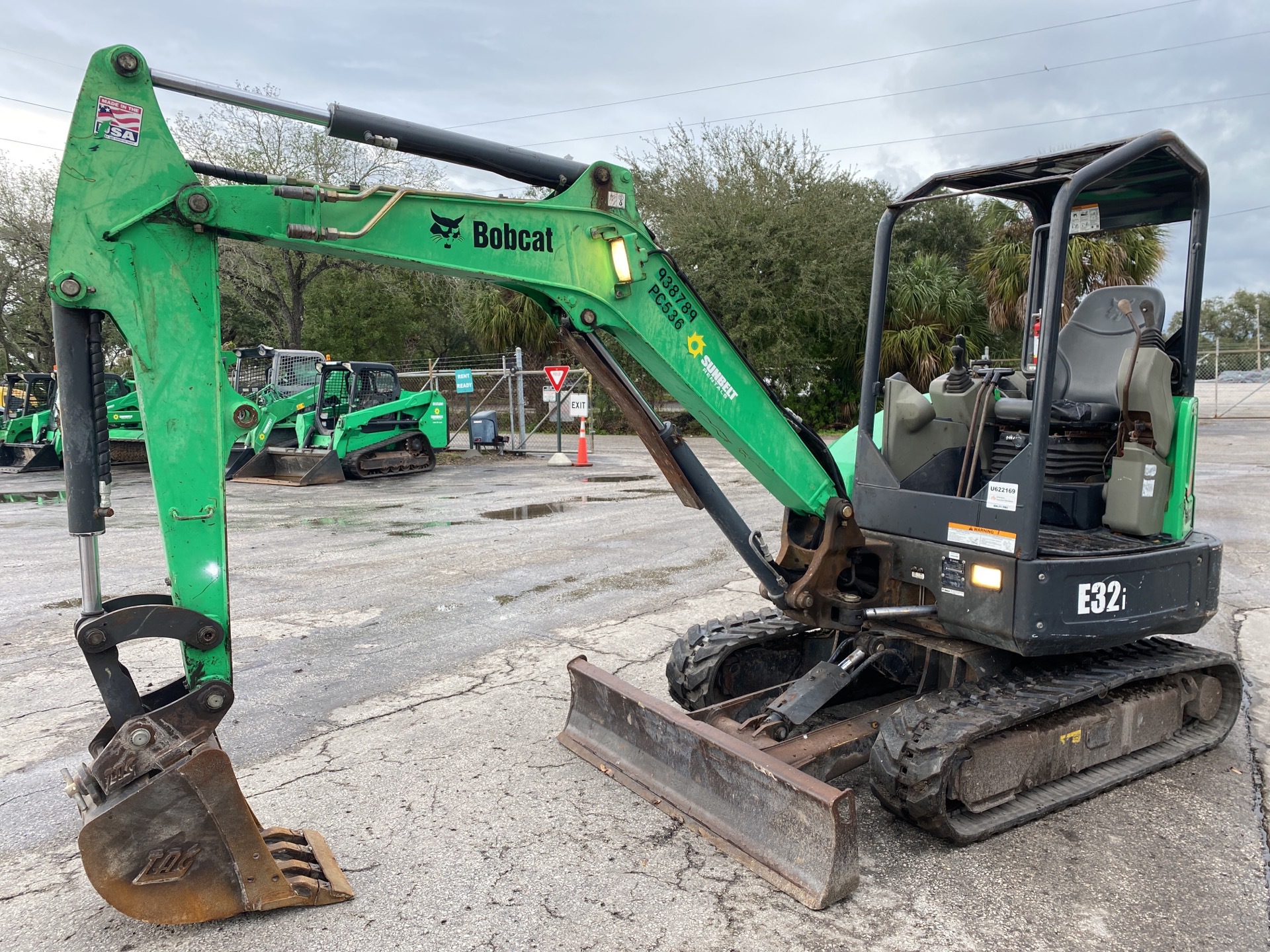 2016 Bobcat E32i Mini Excavator