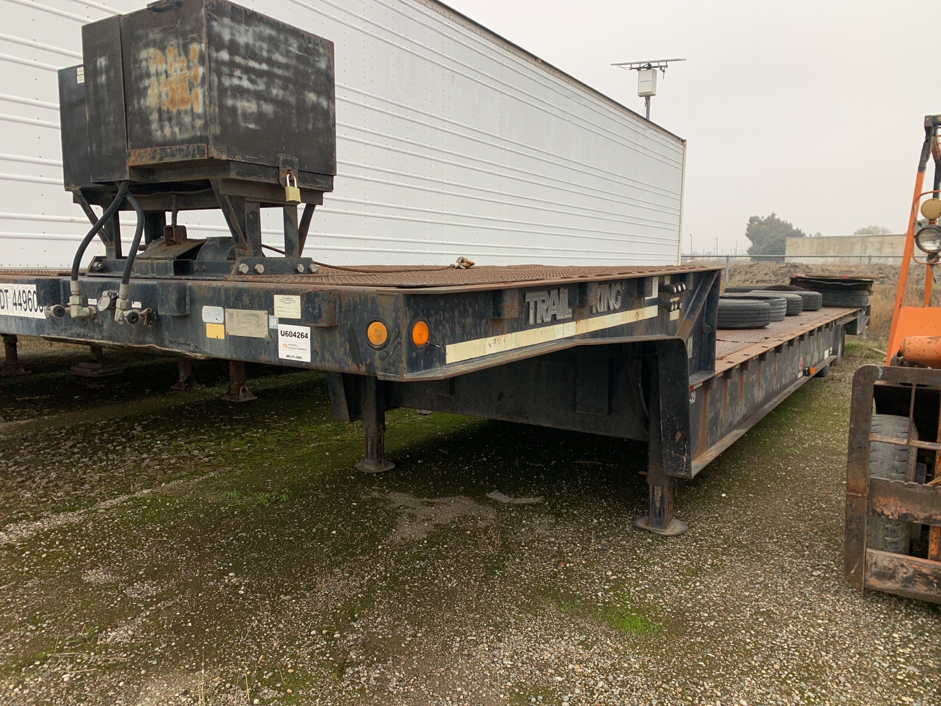 1996 Trail King 44 ft T/A Equipment Trailer