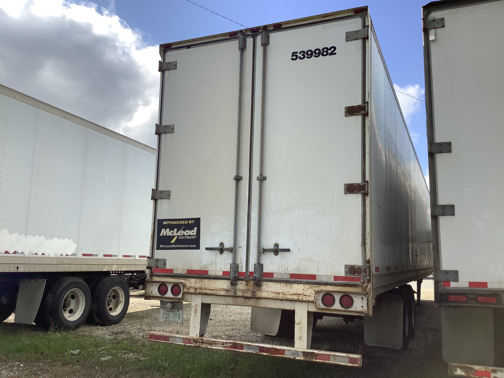 2000 Stoughton 53 ft T/A 53 Ft Van Trailer