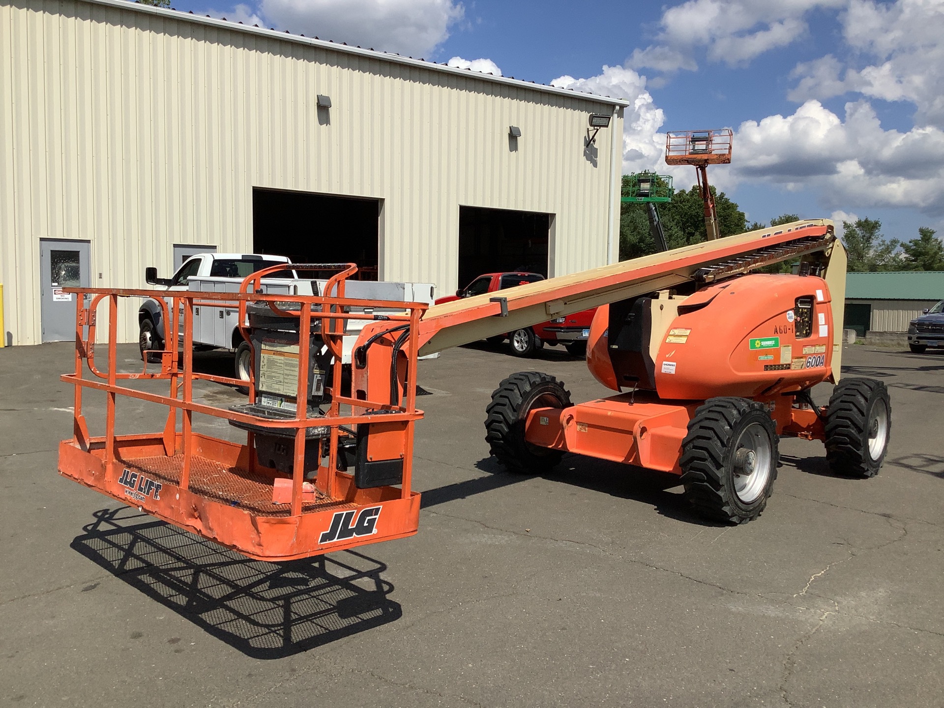 2007 JLG 600A 4WD Diesel Articulating Boom Lift