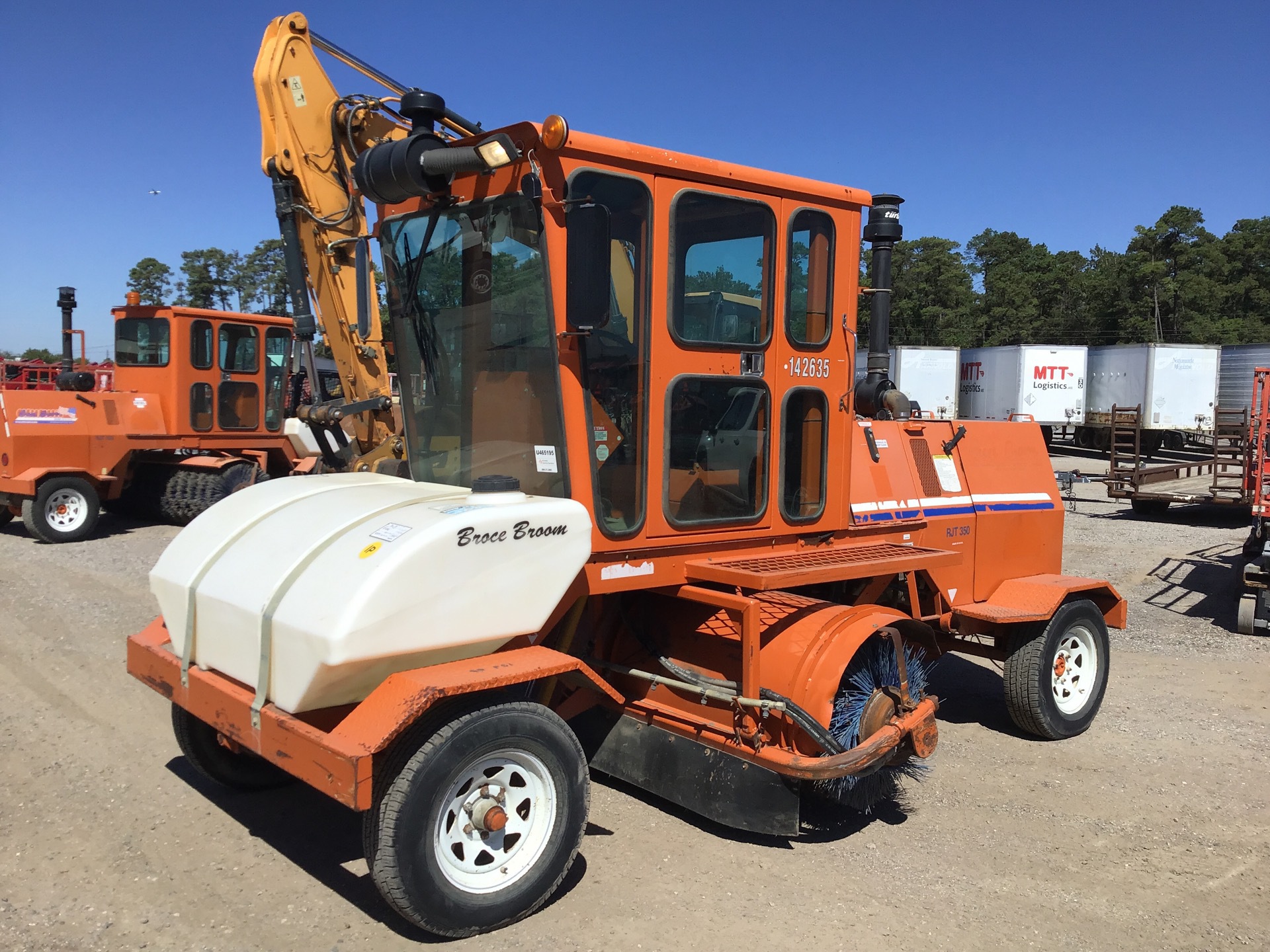 2015 Broce RJT-350 Self-Propelled Broom