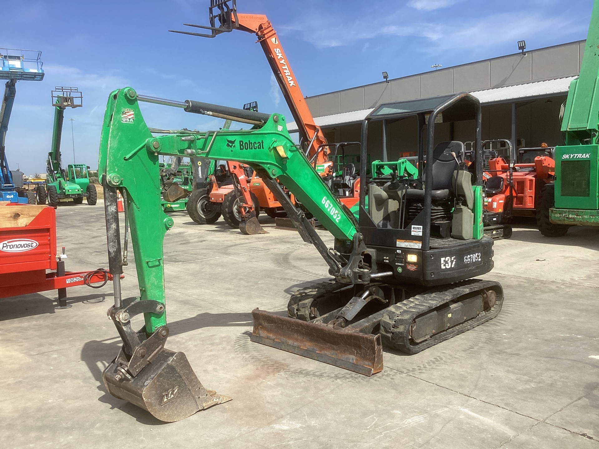 2014 Bobcat E32 Mini Excavator