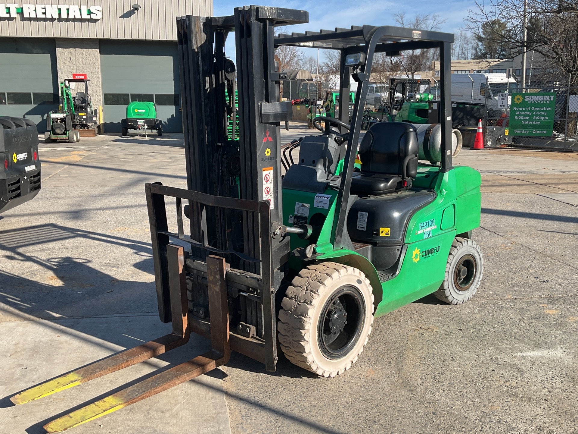 2013 Mitsubishi FG30N 5500 lb Pneumatic Tire Forklift