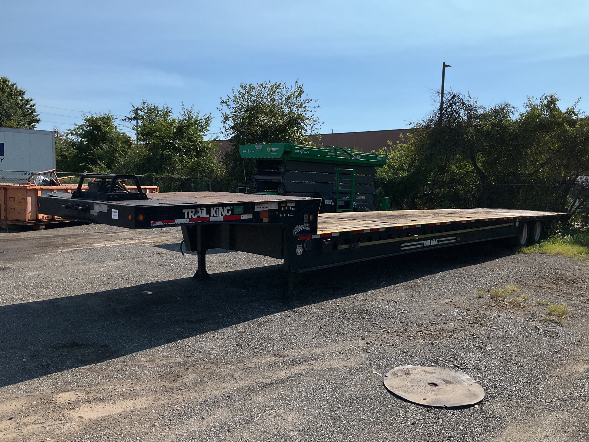 2014 Trail King TK80HT-532 T/A Hydraulic Tail Trailer