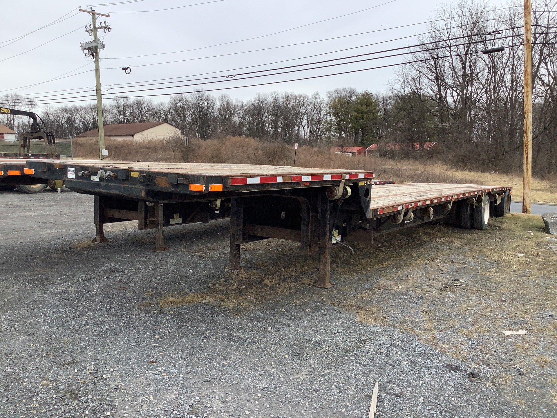 2010 Transcraft DTL-3000 Step Deck Trailer