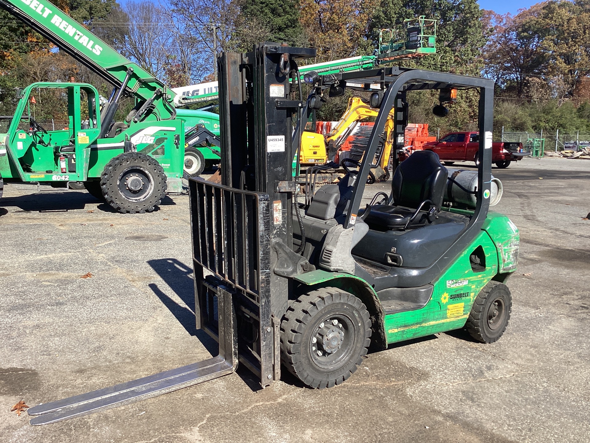 2014 Komatsu FG25T-16 Pneumatic Tire Forklift