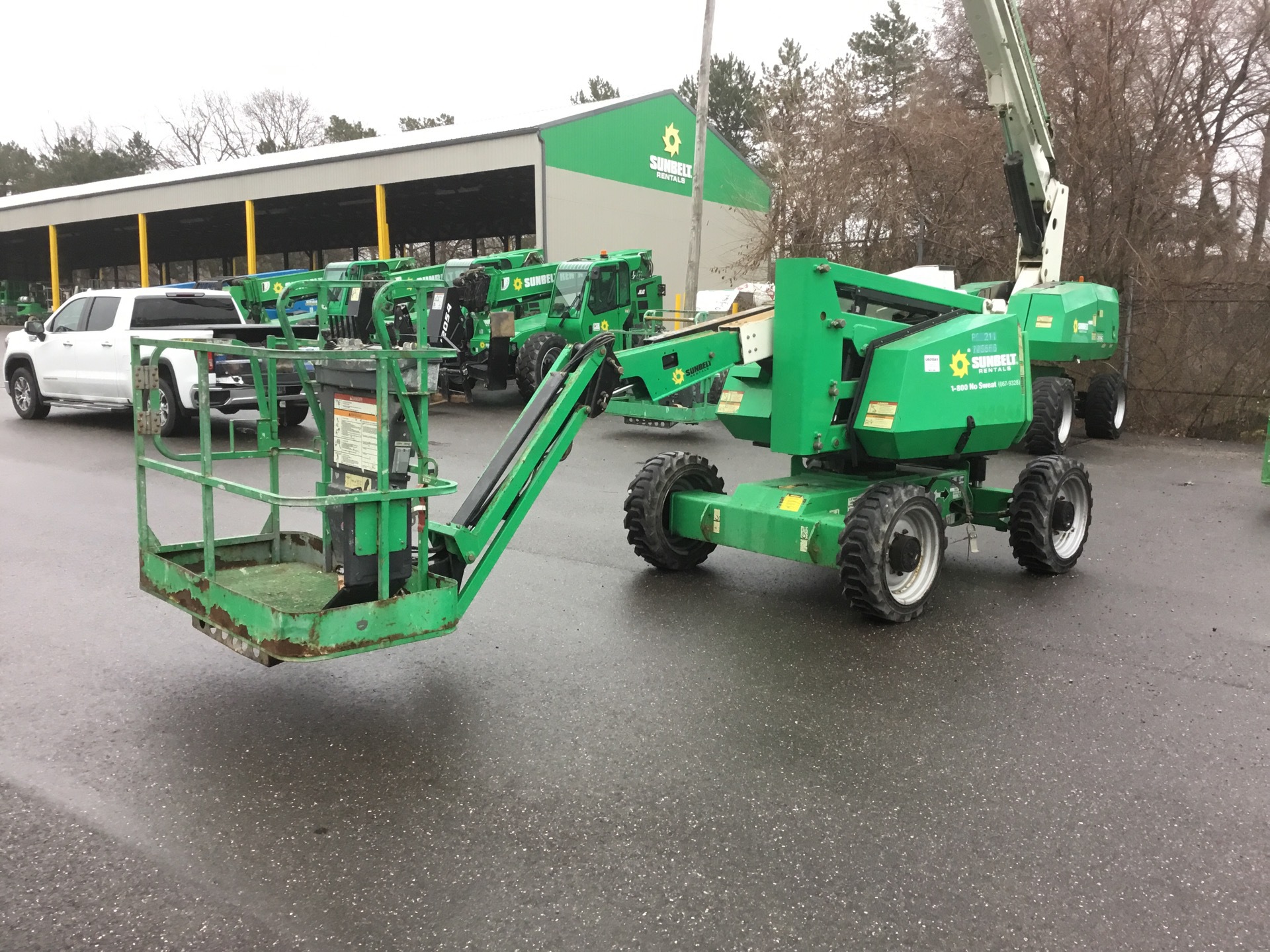 2015 JLG 340AJ 4WD Diesel Articulating Boom Lift