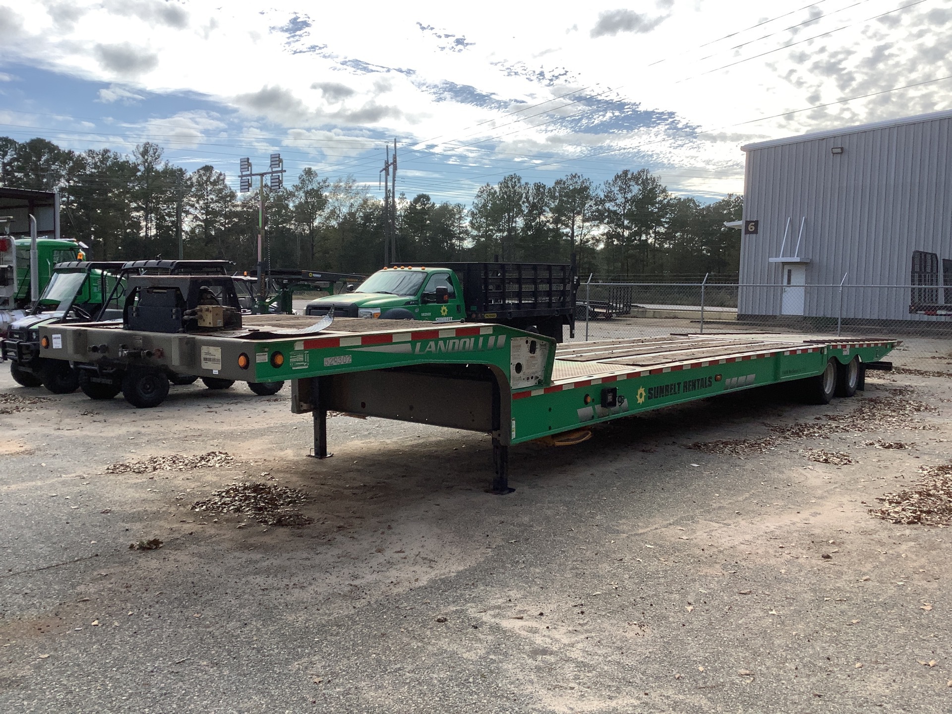 2013 Landoll 930C-48-15 T/A Sliding Axle Trailer