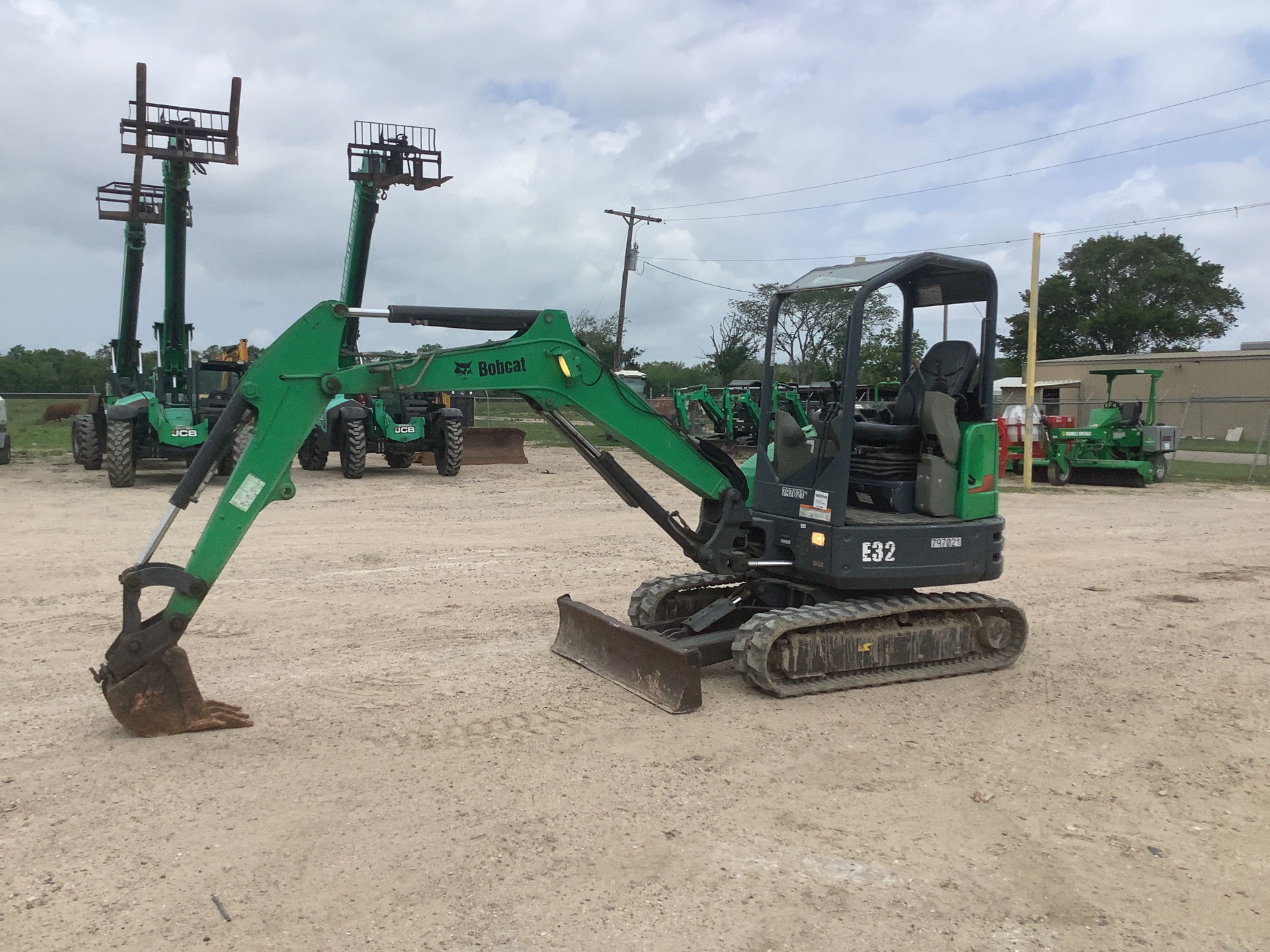 2015 Bobcat E32 Mini Excavator