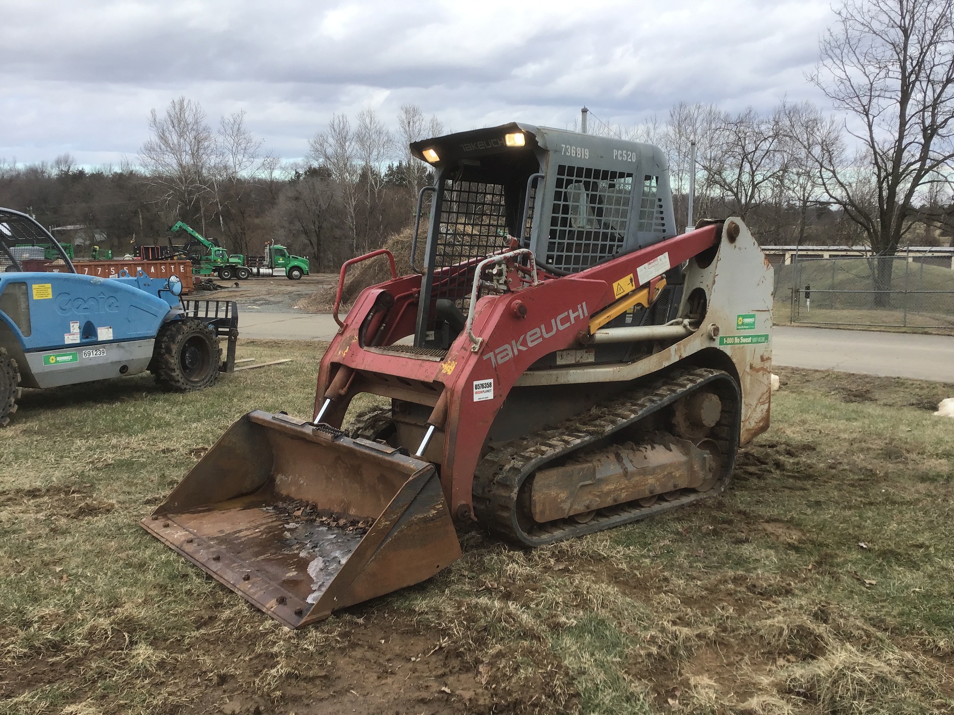 2015 Takeuchi TL8 Compact Track Loader